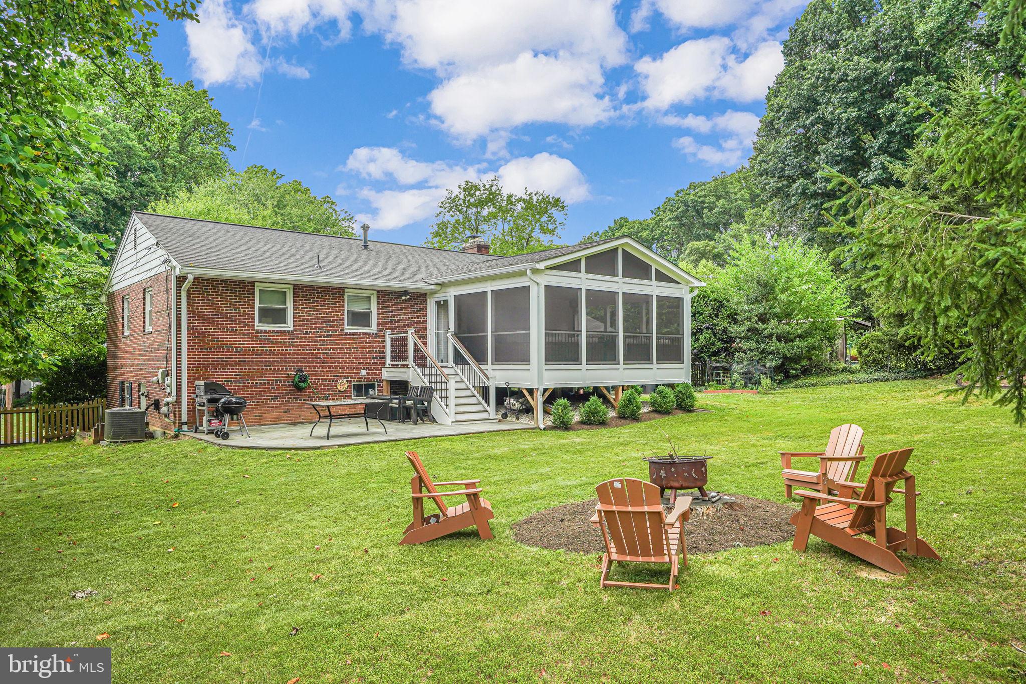 7420 Westwood Park Ln