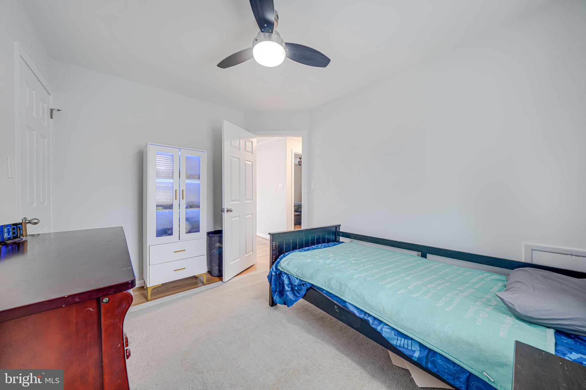 6812 Beechview Dr