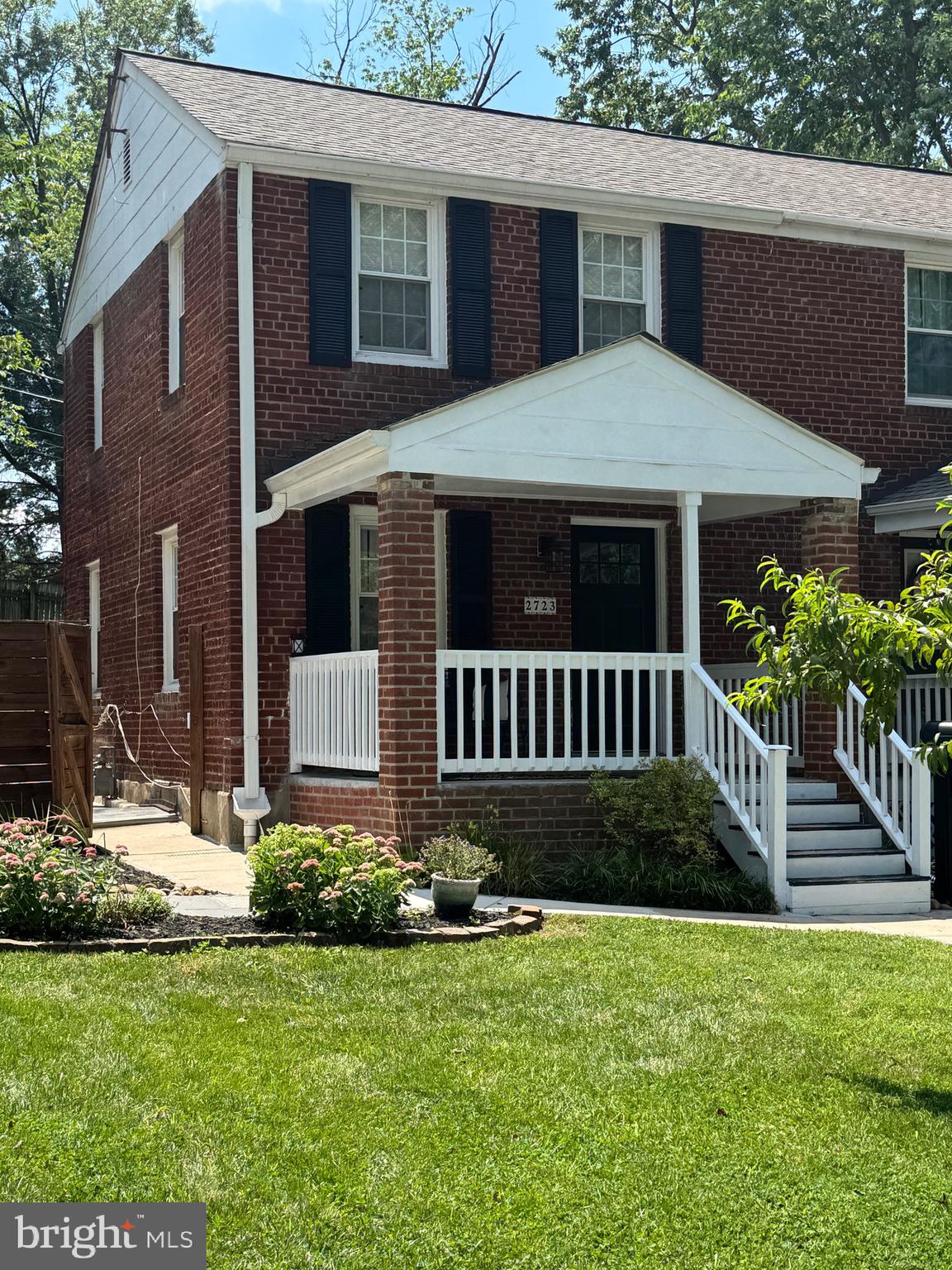 2723 FARNSWORTH DRIVE