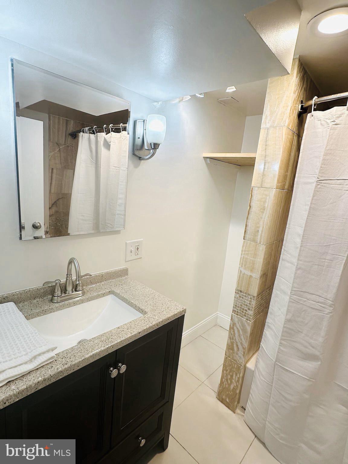 2723 FARNSWORTH DRIVE