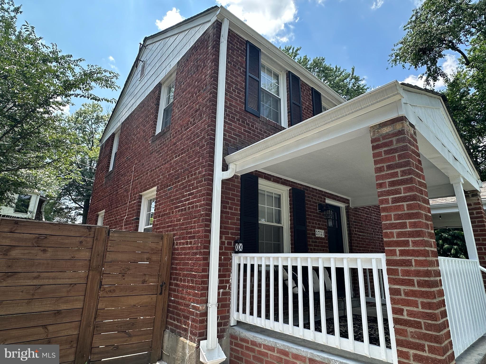 2723 FARNSWORTH DRIVE