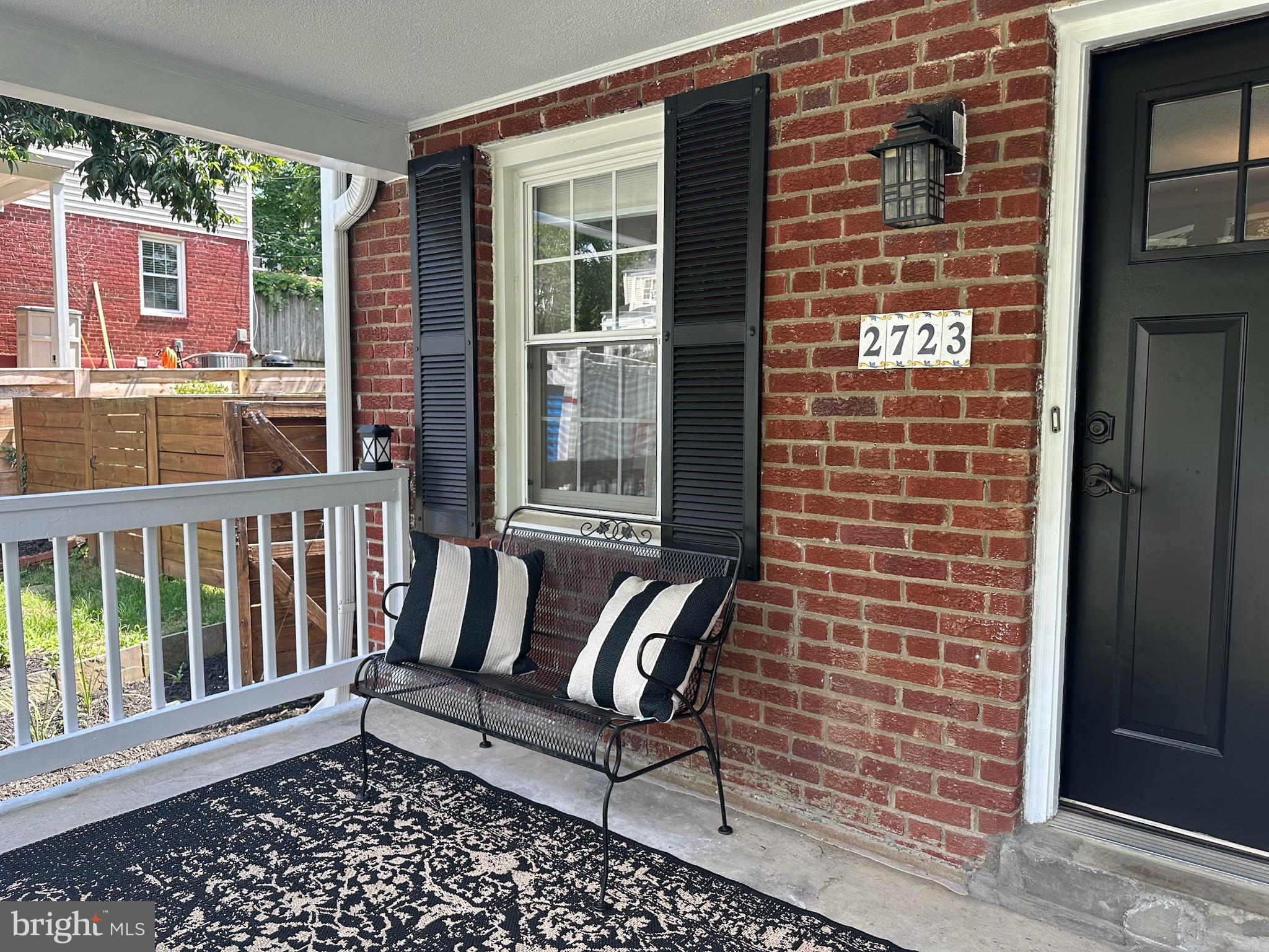 2723 FARNSWORTH DRIVE