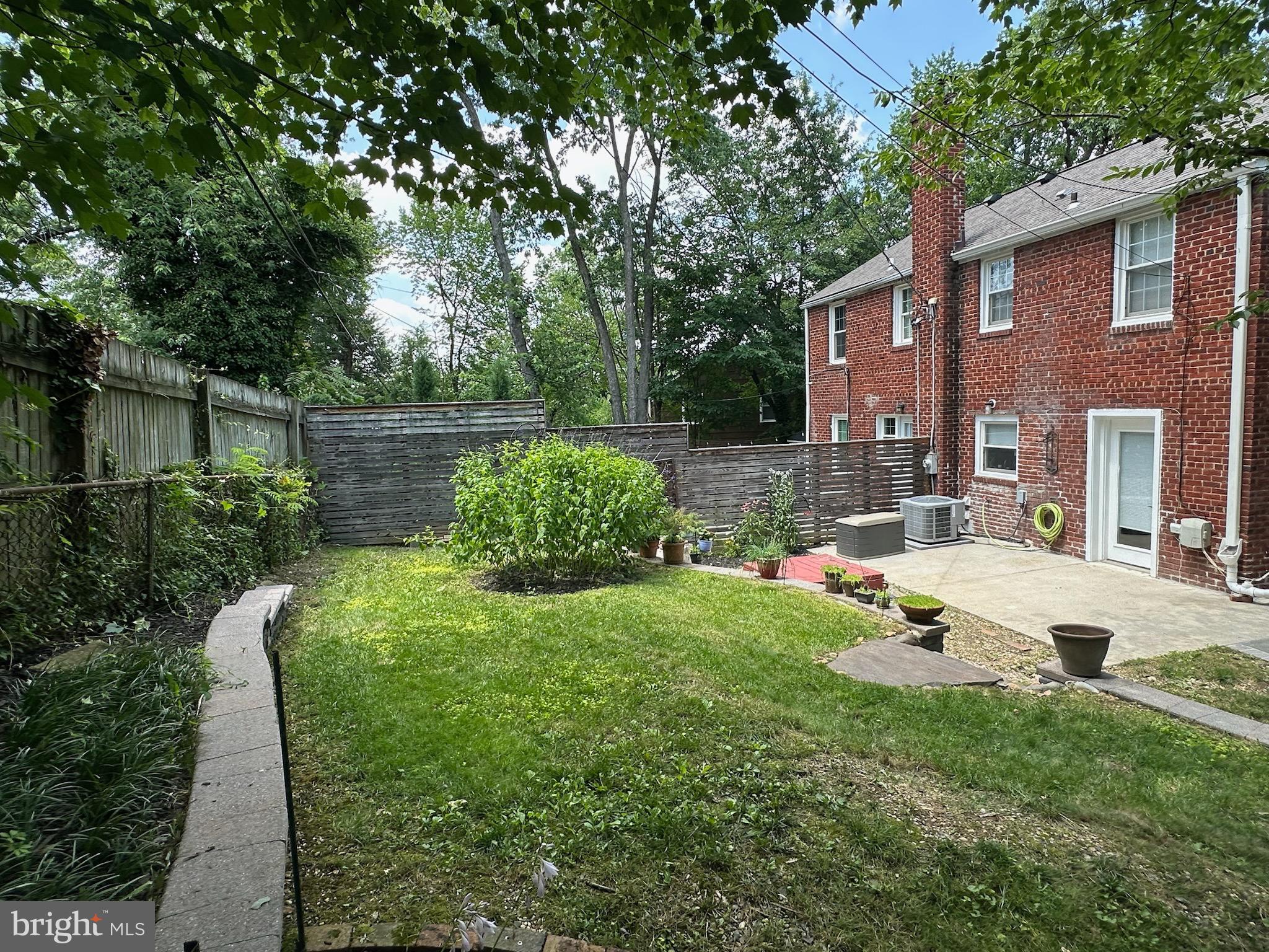 2723 FARNSWORTH DRIVE