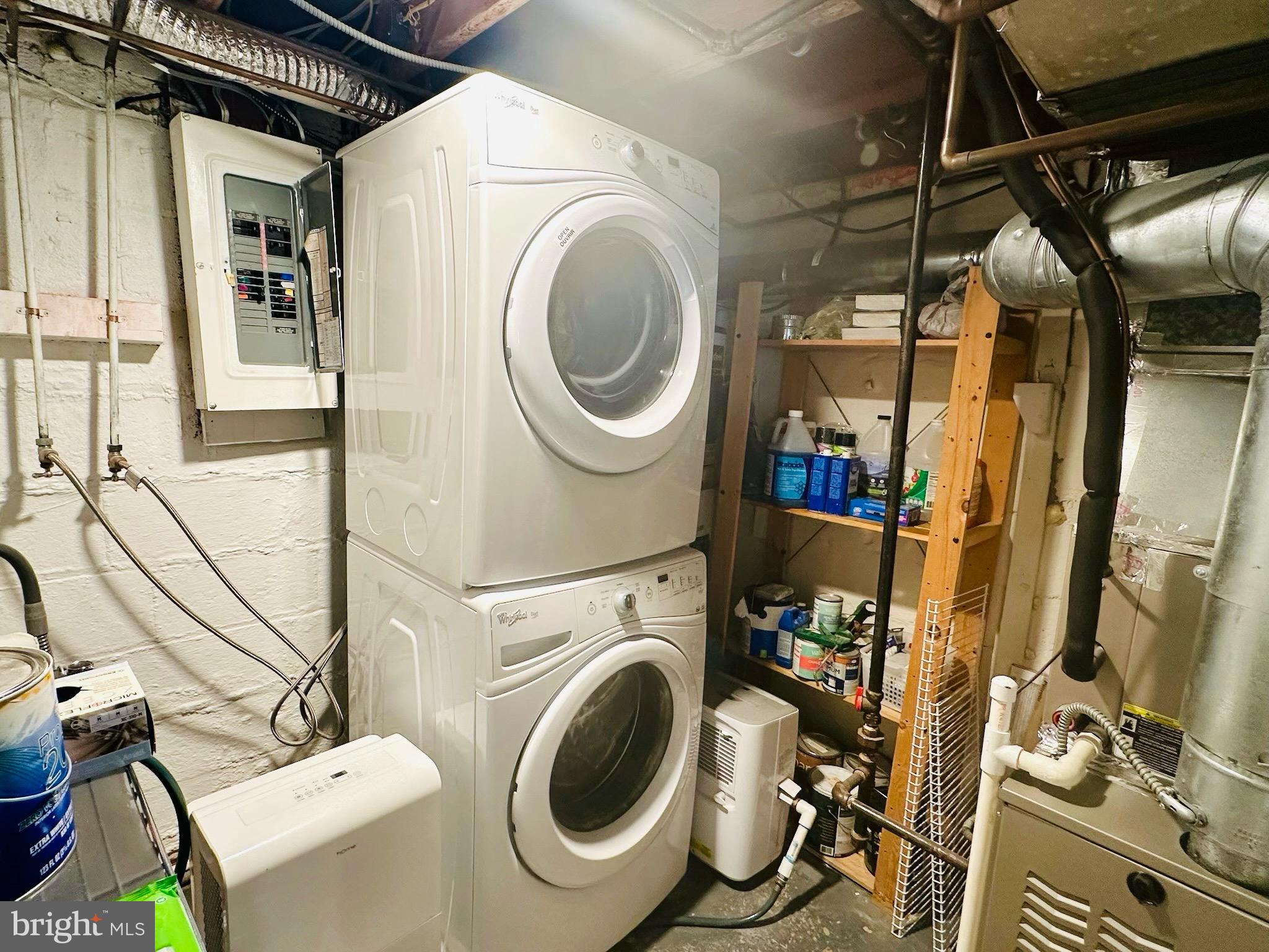 2723 FARNSWORTH DRIVE