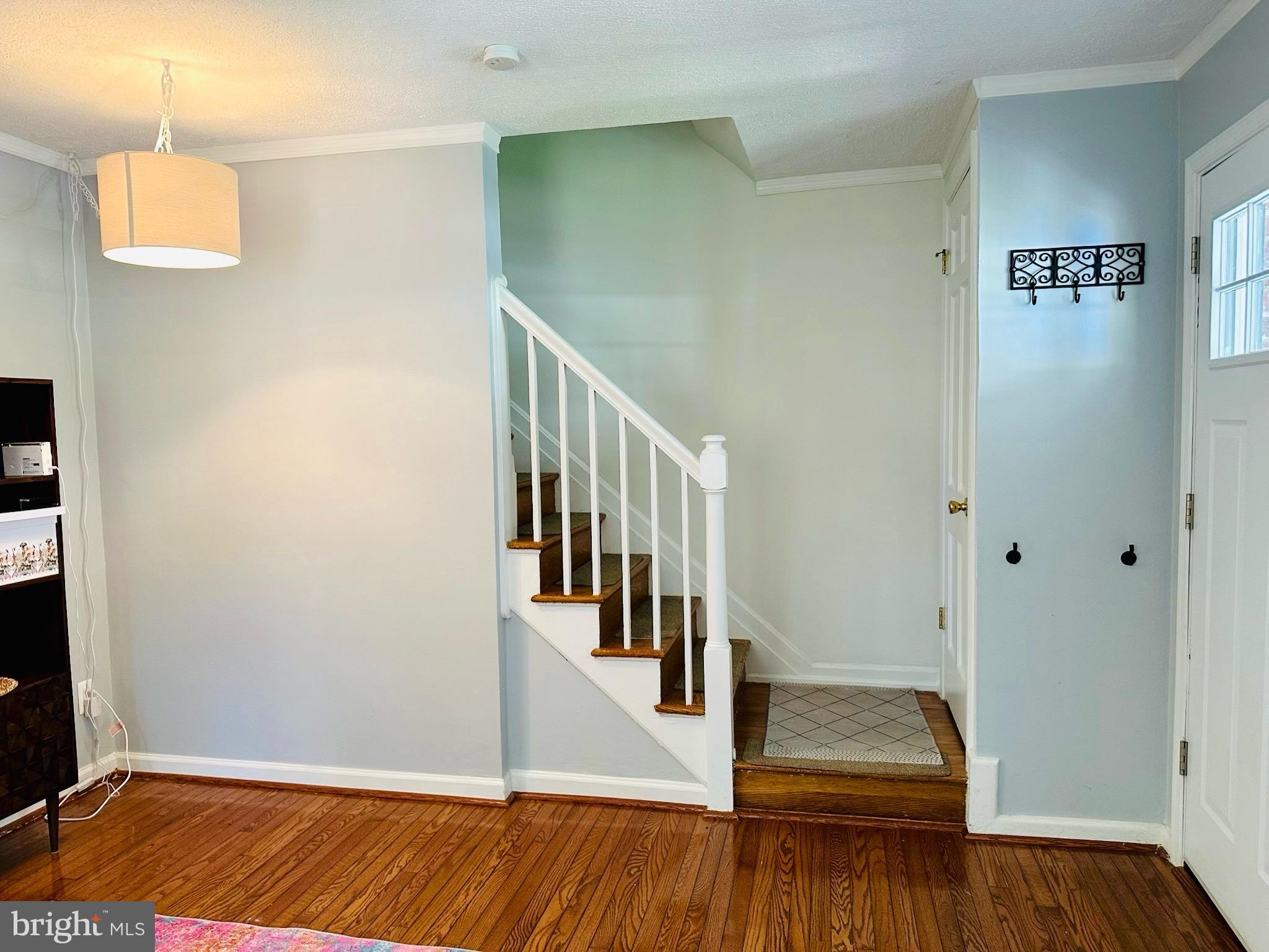 2723 FARNSWORTH DRIVE