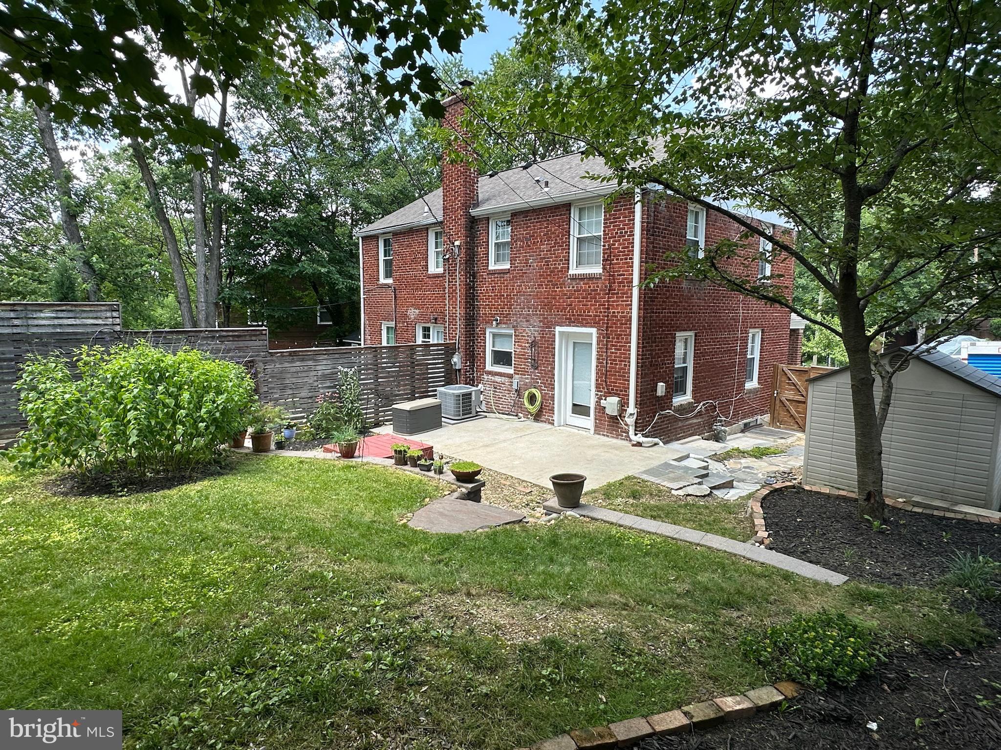 2723 FARNSWORTH DRIVE