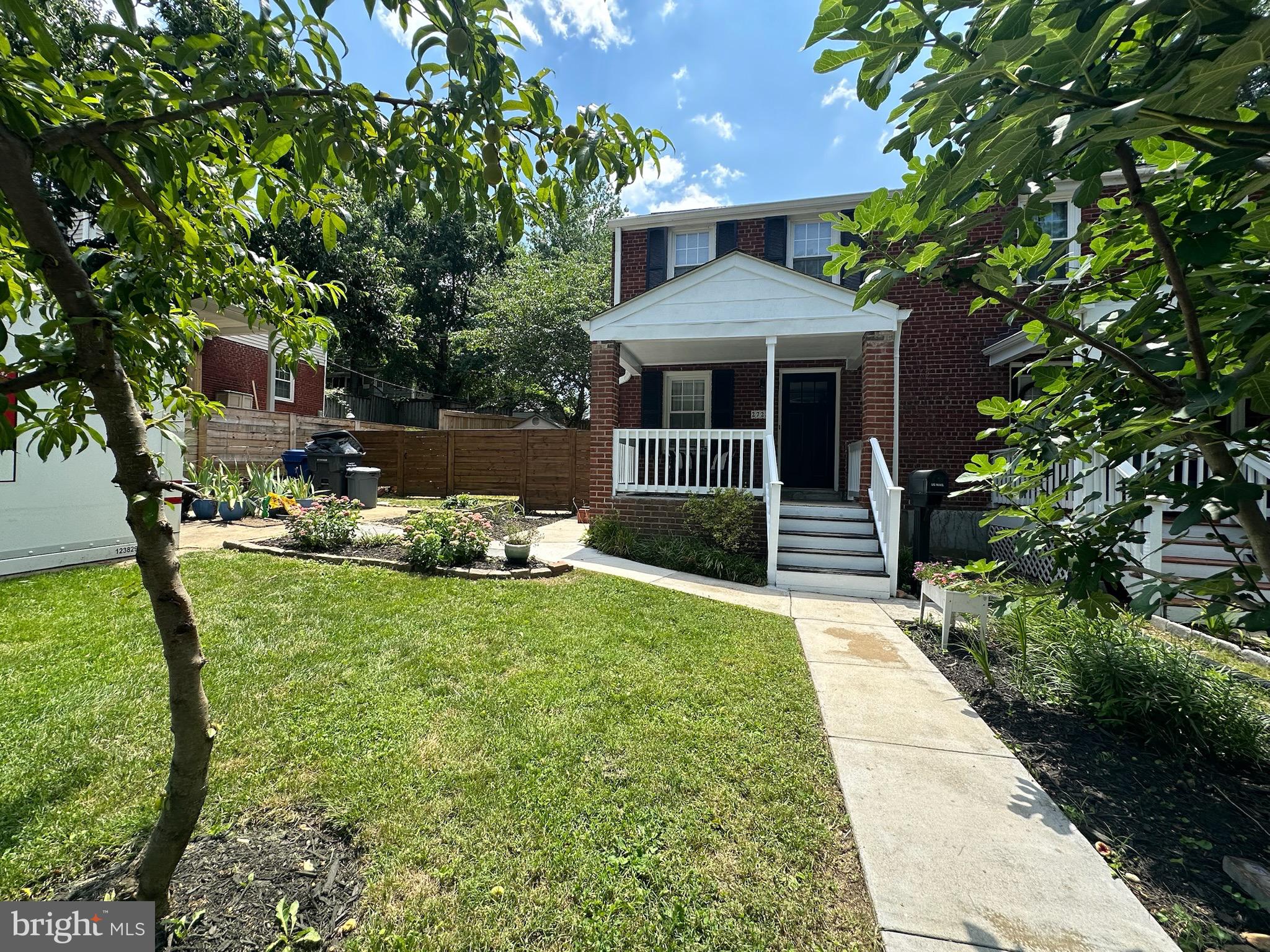 2723 FARNSWORTH DRIVE