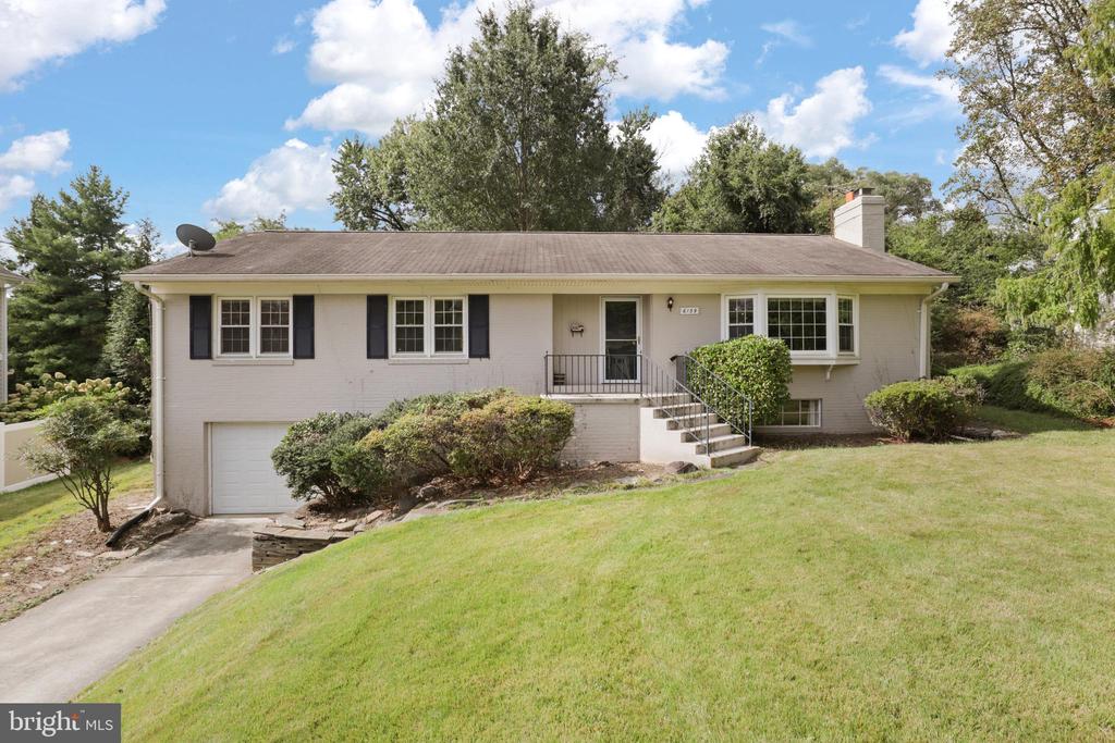 6139 TOMPKINS DRIVE