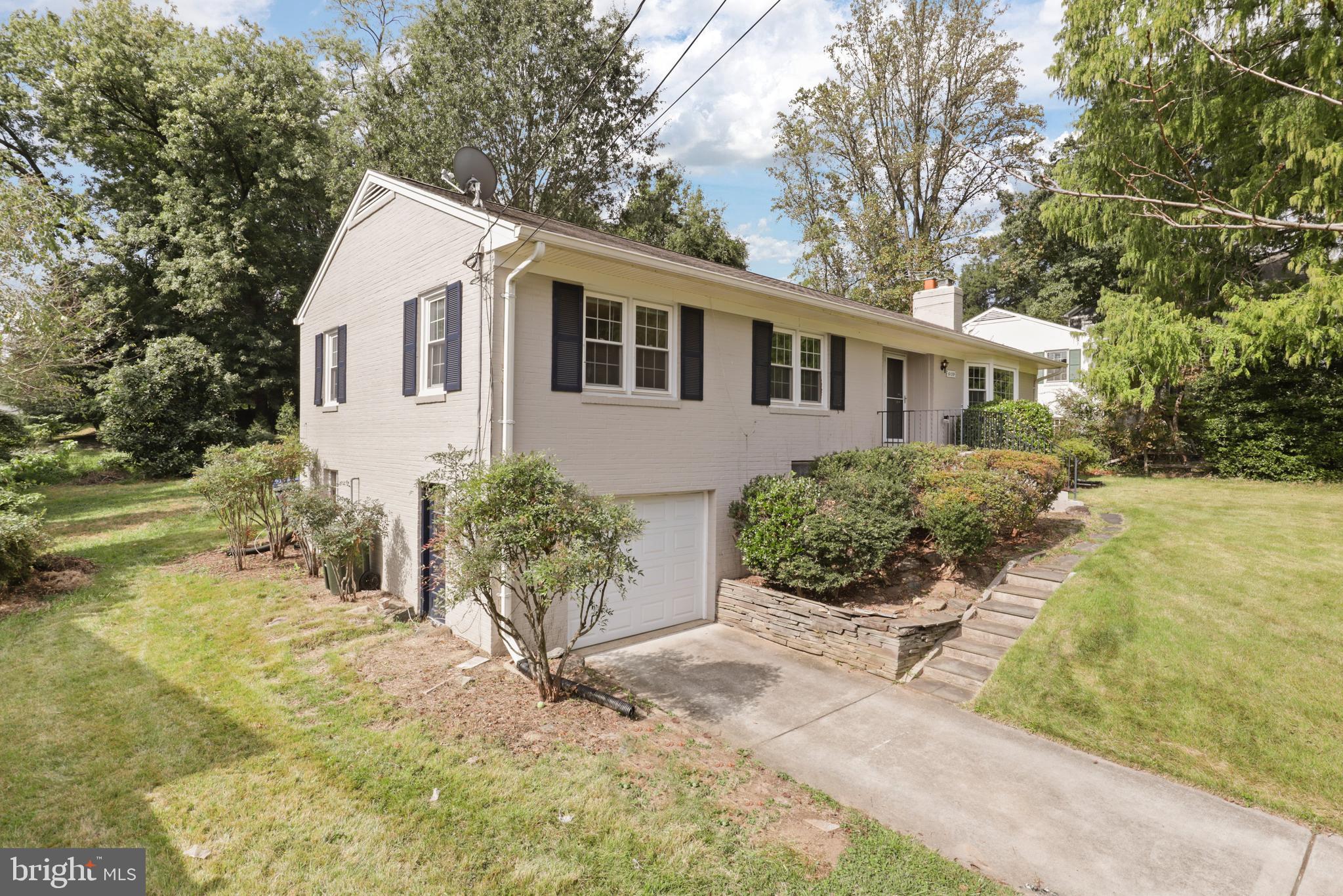 6139 TOMPKINS DRIVE