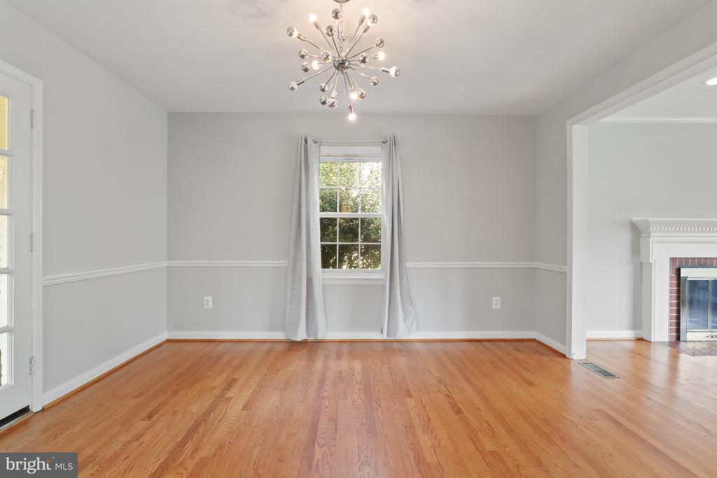 6139 TOMPKINS DRIVE