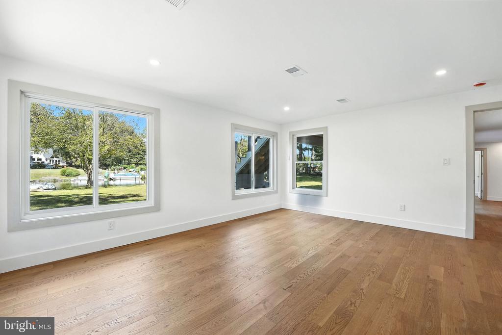 6211 WATERWAY DRIVE