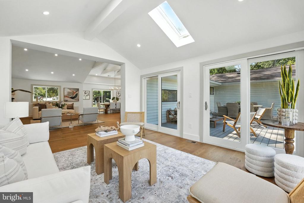 6211 WATERWAY DRIVE