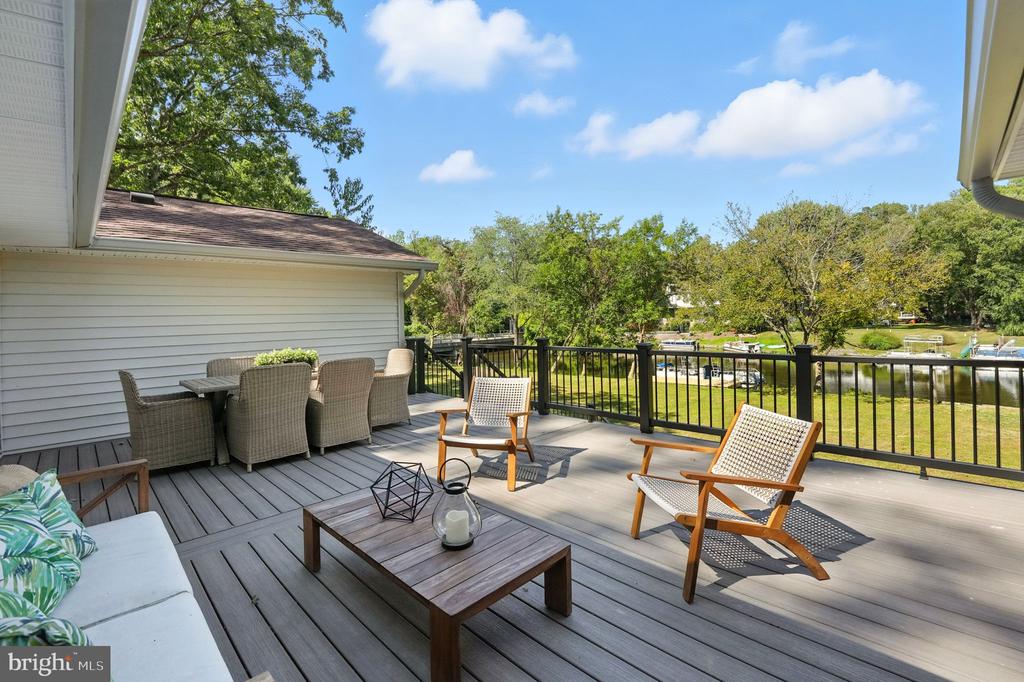 6211 WATERWAY DRIVE