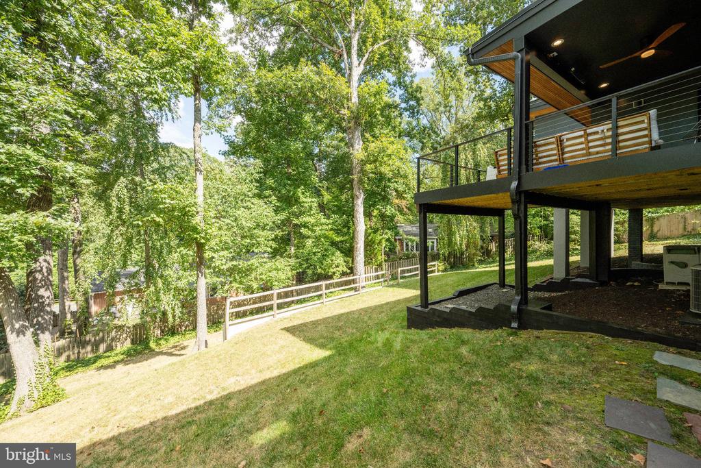 3406 BARGER DRIVE