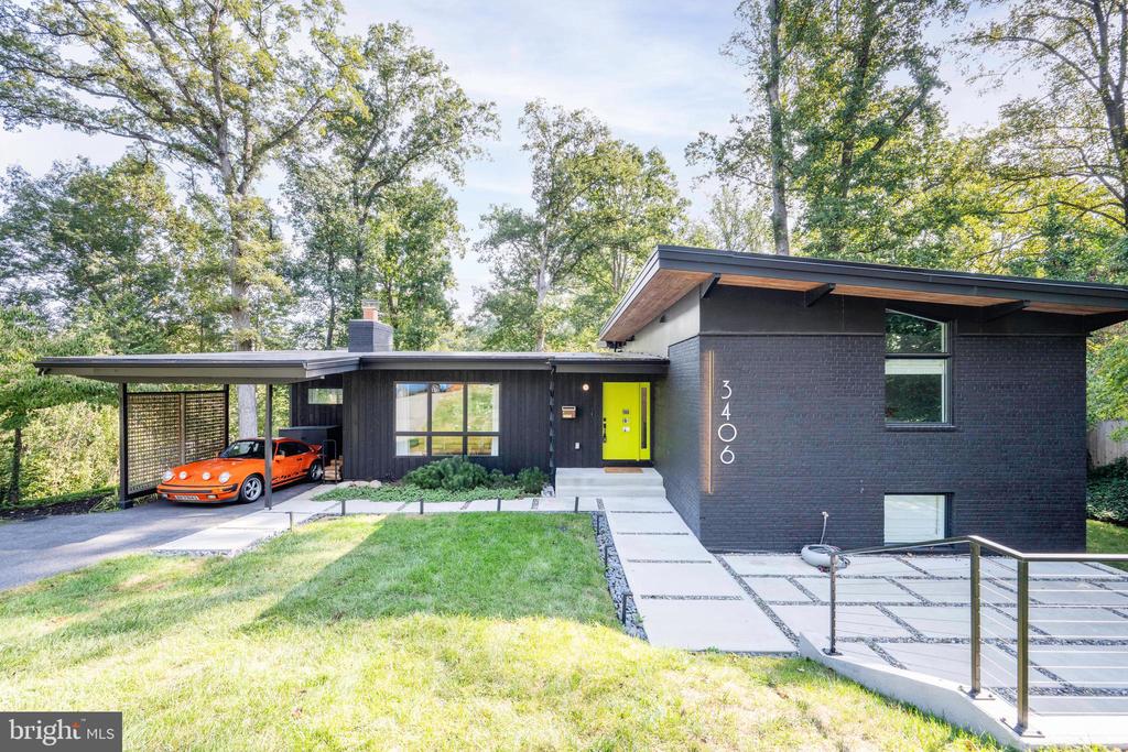 3406 BARGER DRIVE