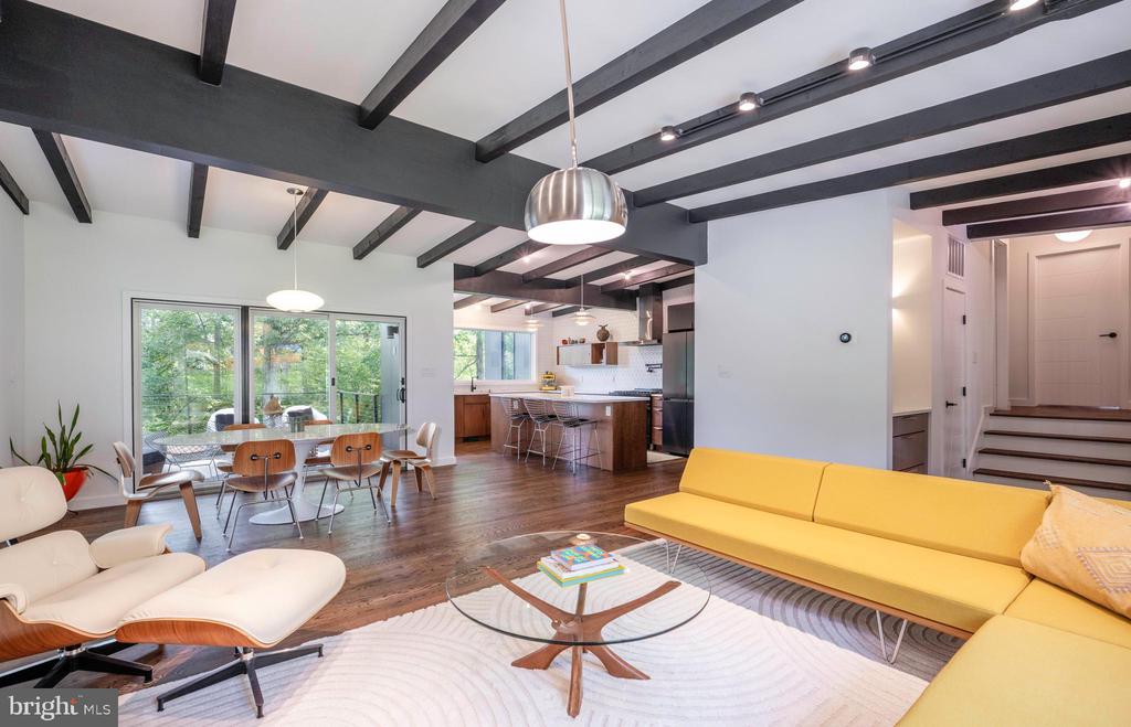 3406 BARGER DRIVE