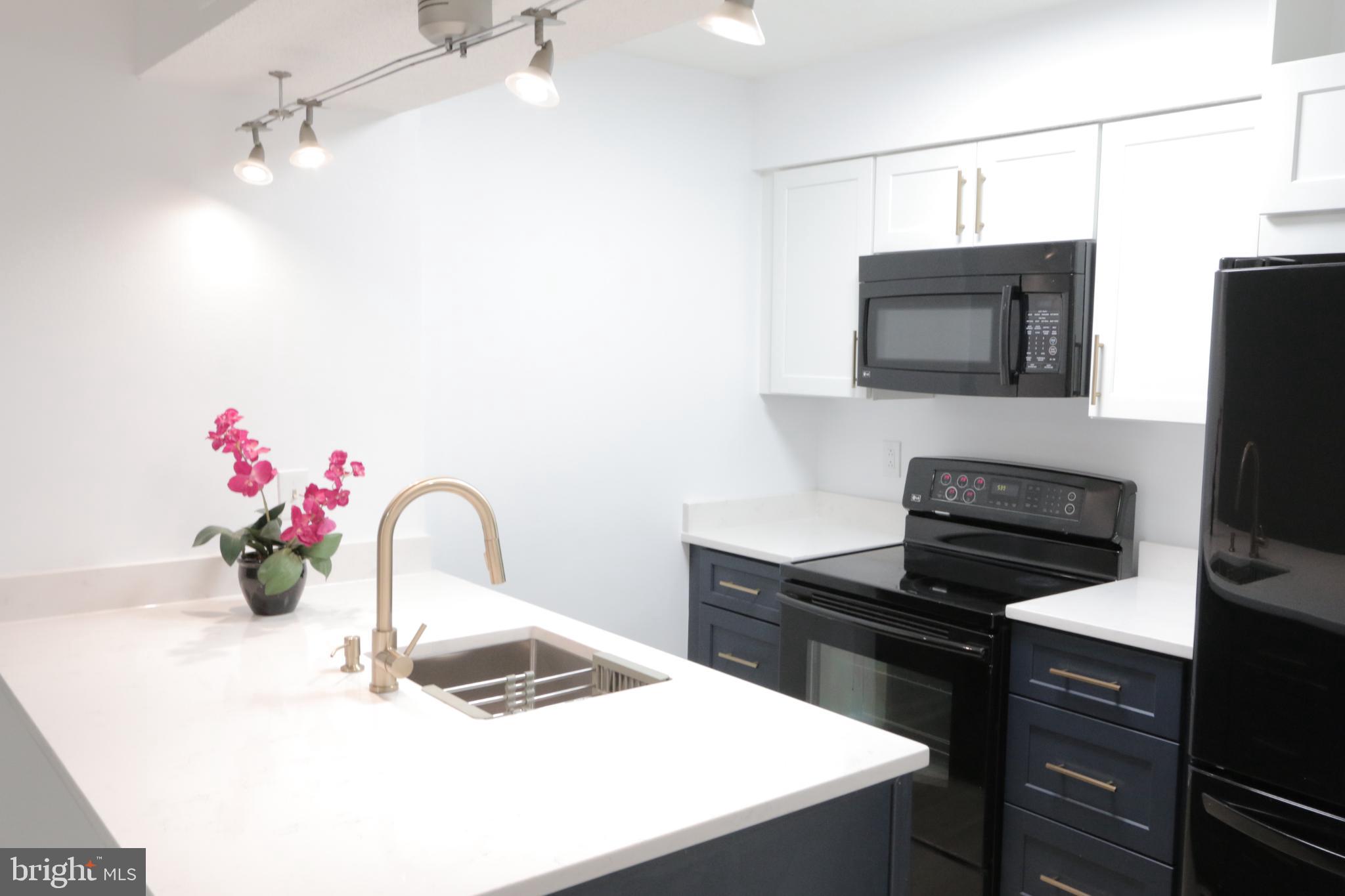 1504 LINCOLN WAY 104