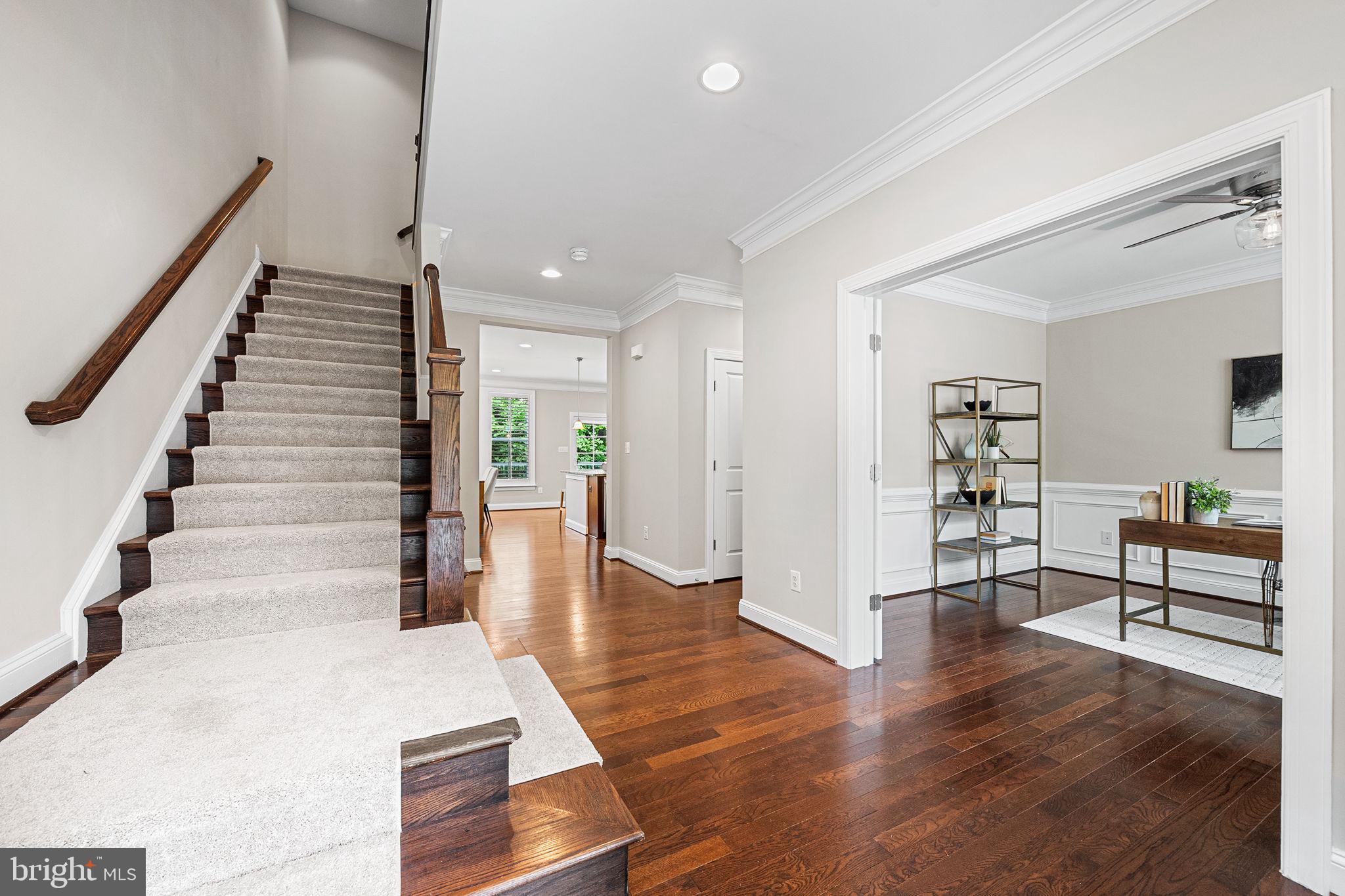 6198 CHAMPION OAK COURT
