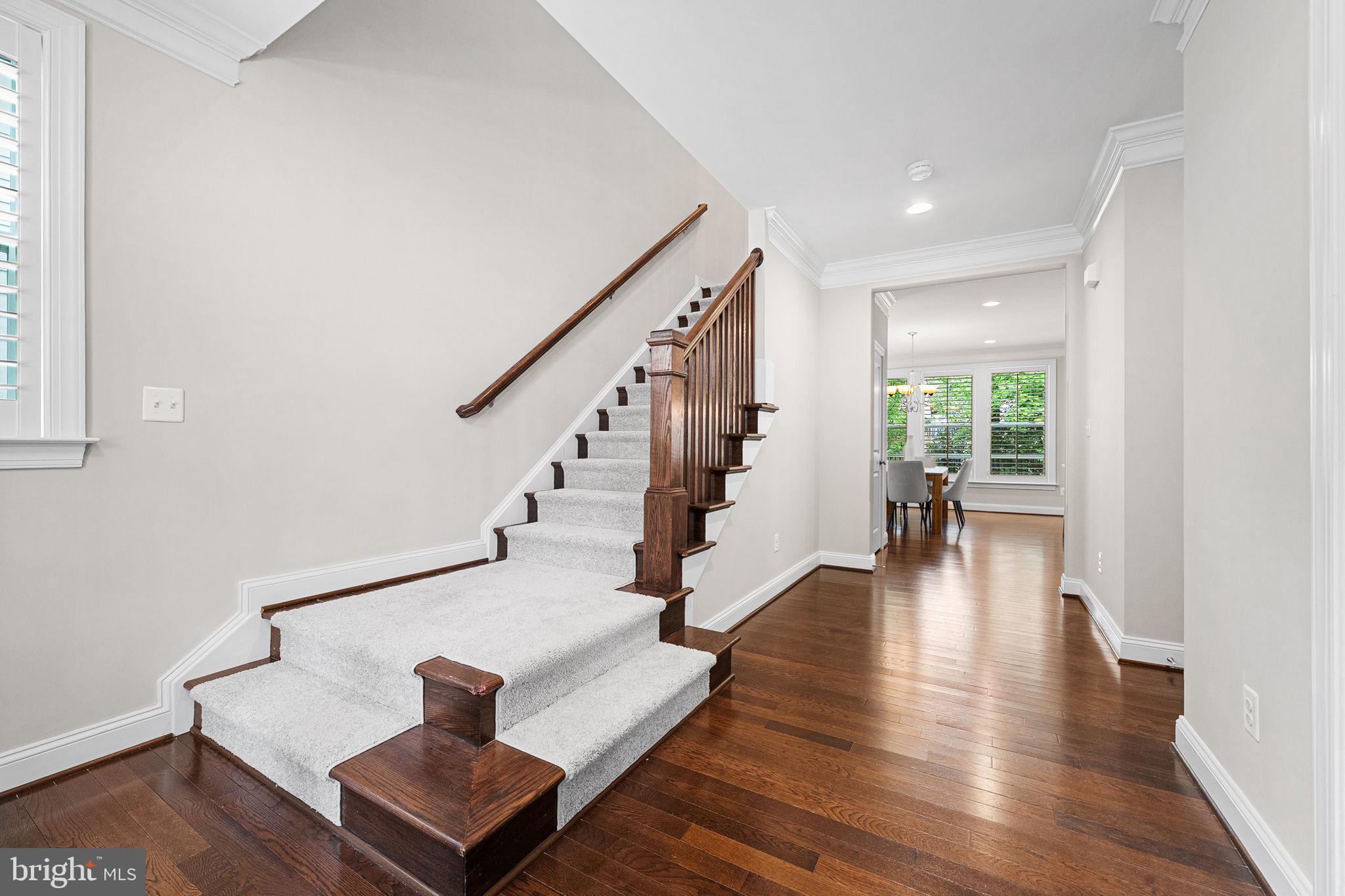 6198 CHAMPION OAK COURT