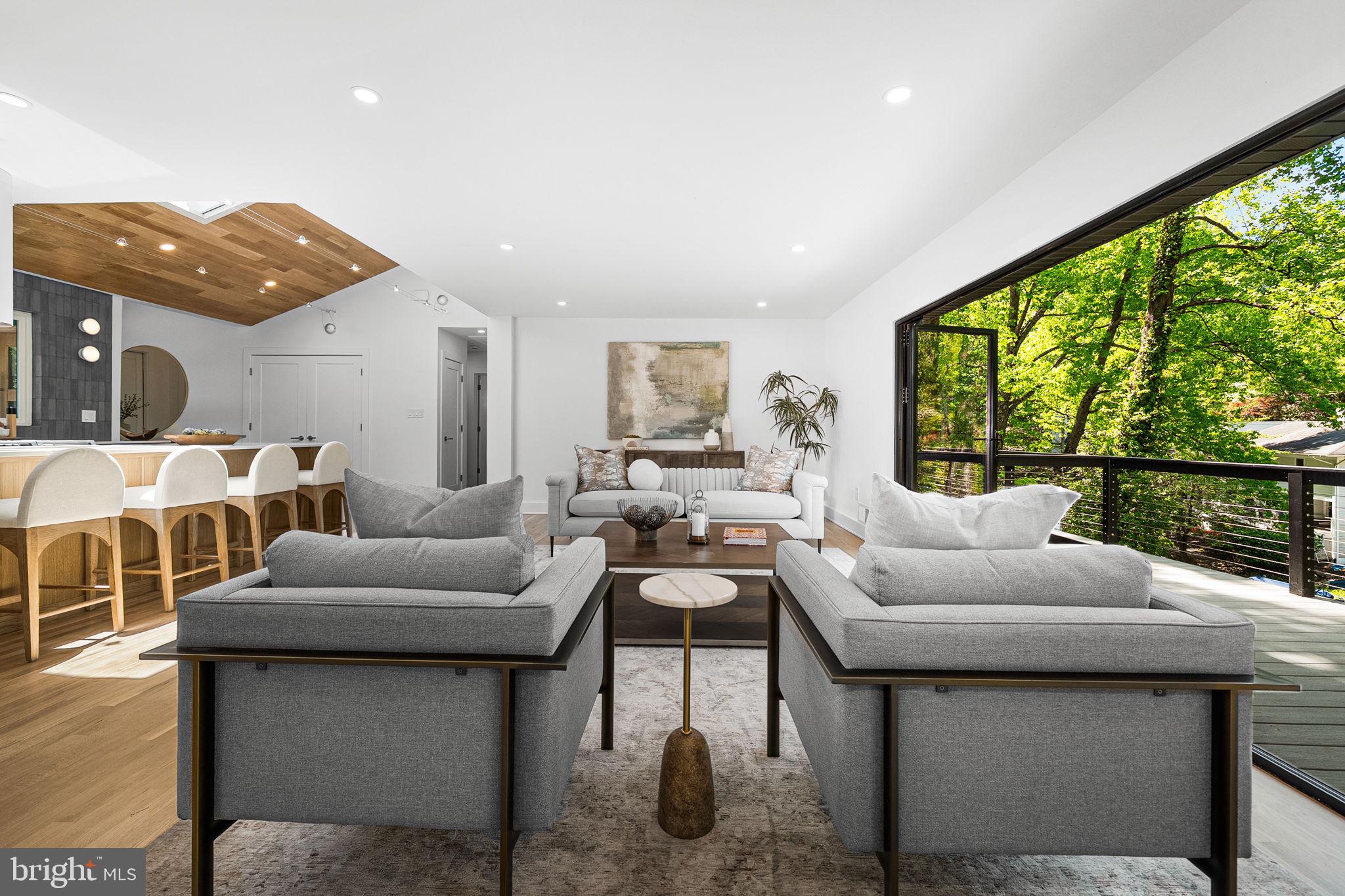 3804 LAKEVIEW TERRACE