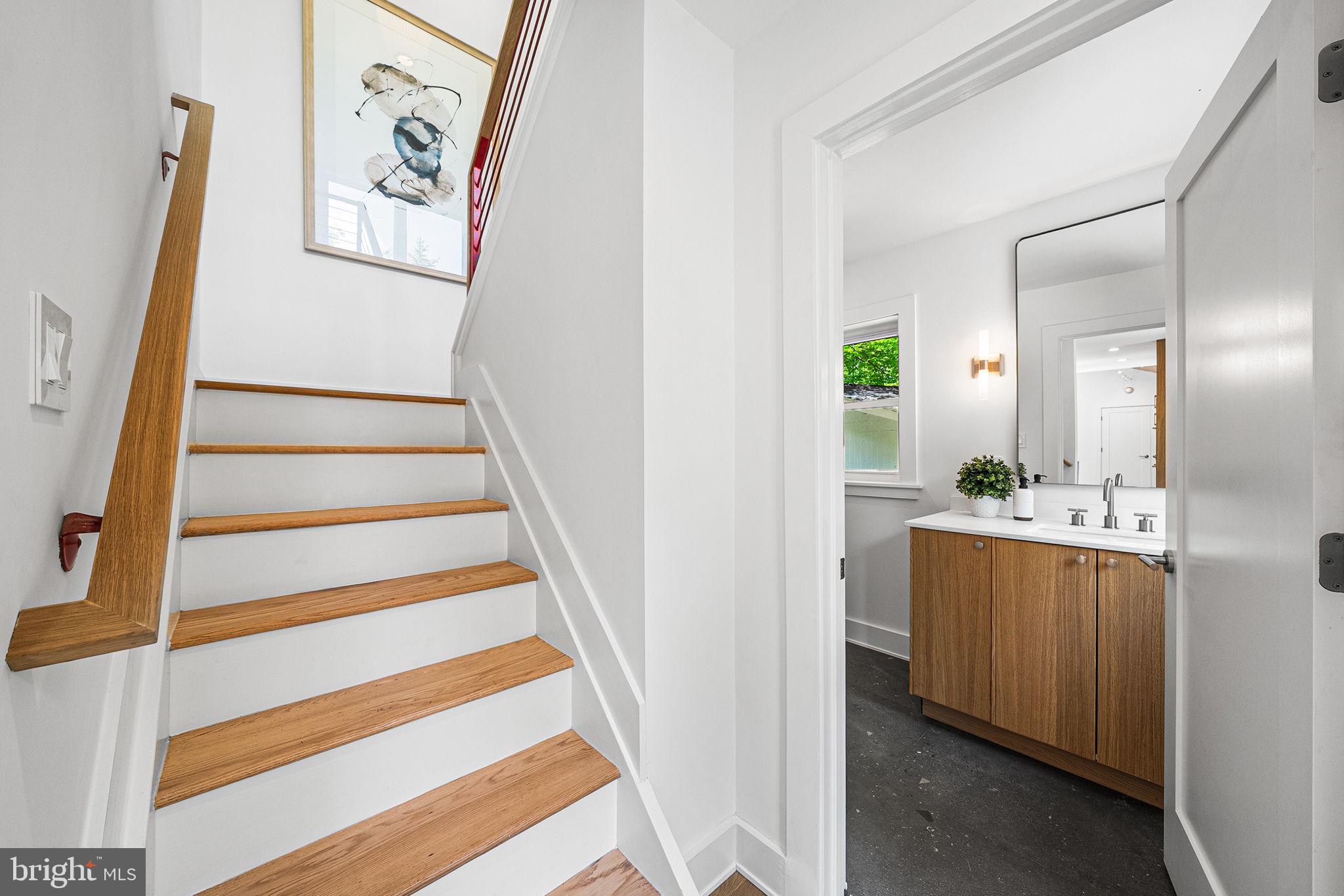 3804 LAKEVIEW TERRACE