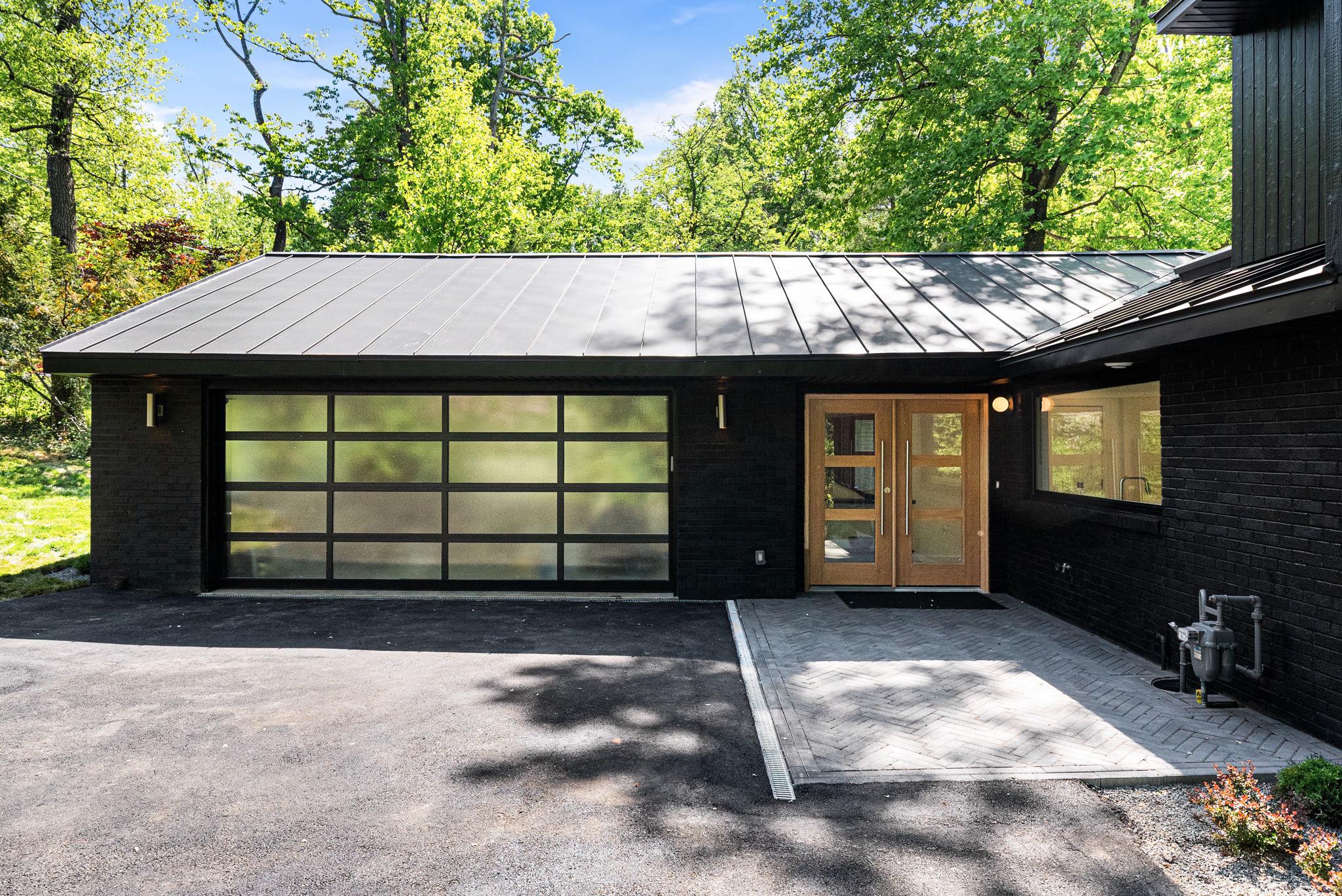 3804 LAKEVIEW TERRACE