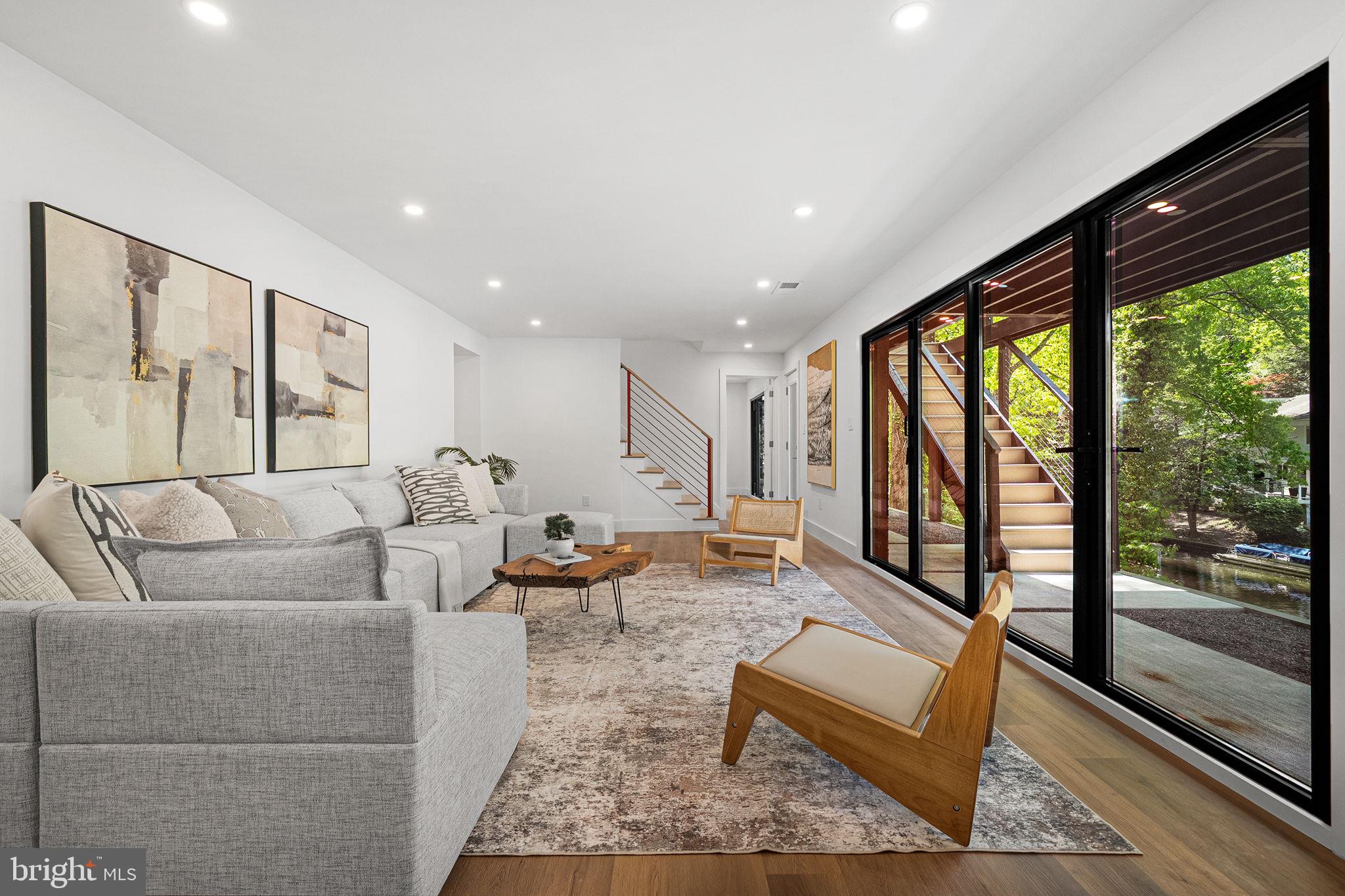 3804 LAKEVIEW TERRACE