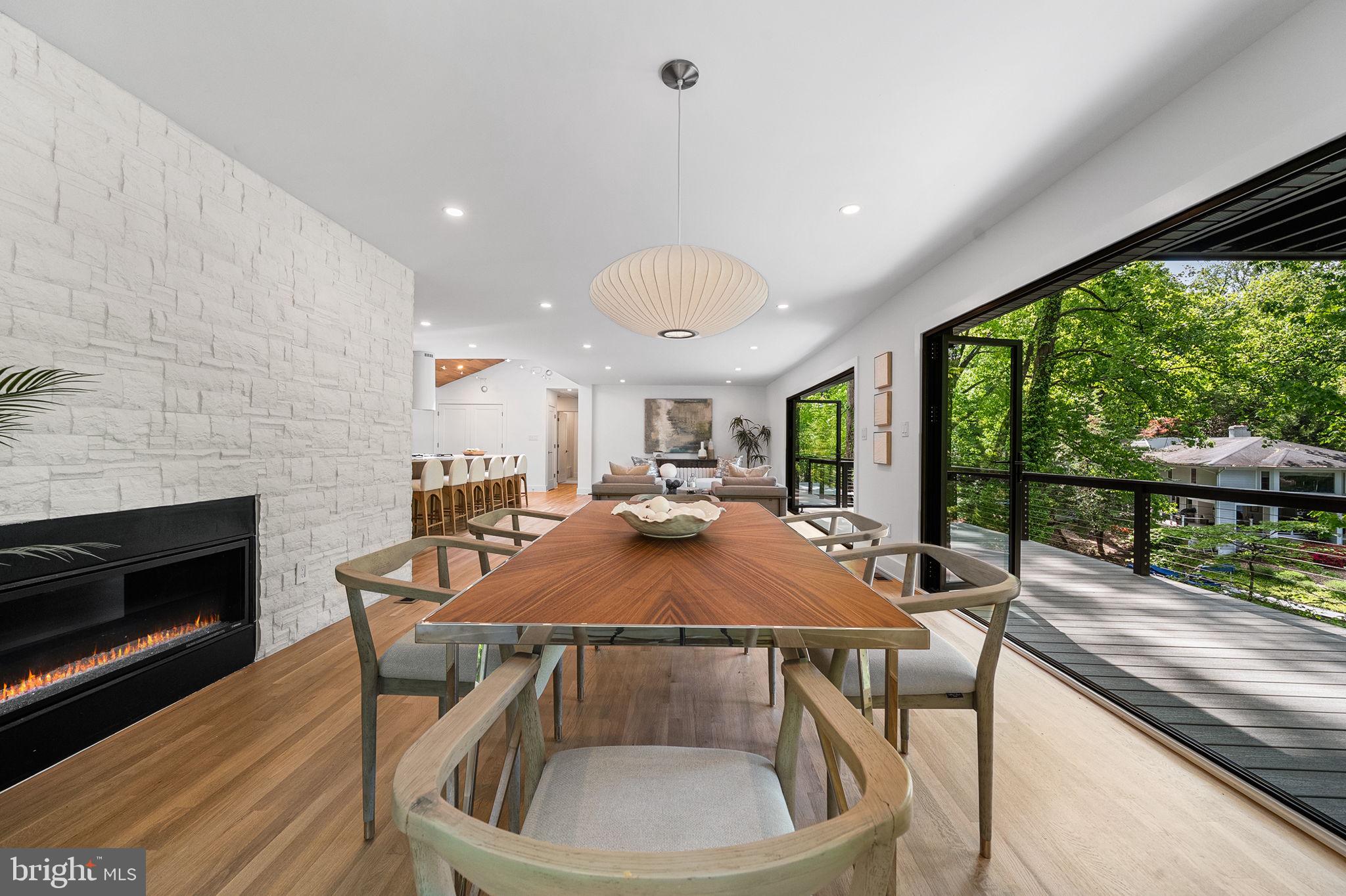 3804 LAKEVIEW TERRACE