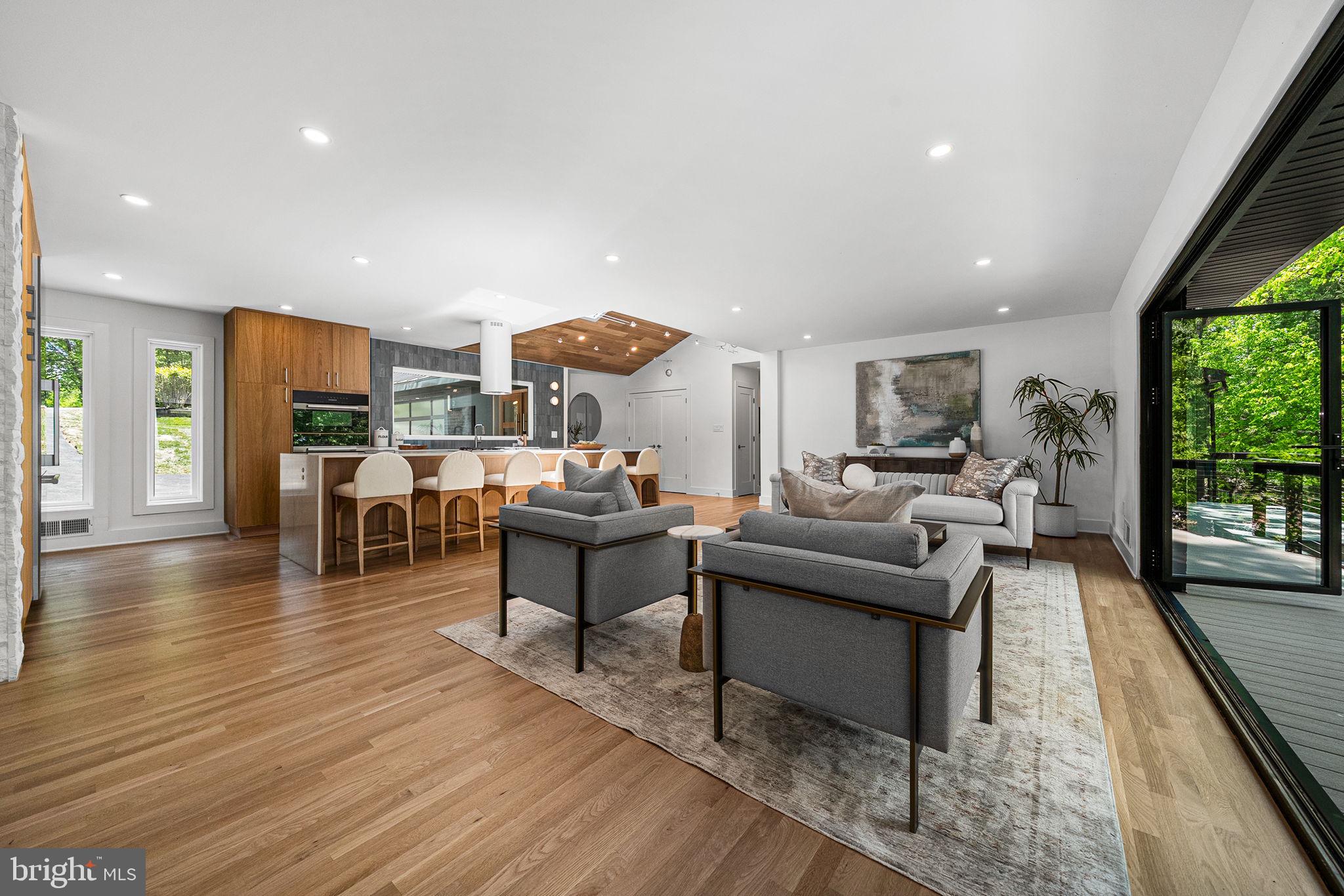 3804 LAKEVIEW TERRACE