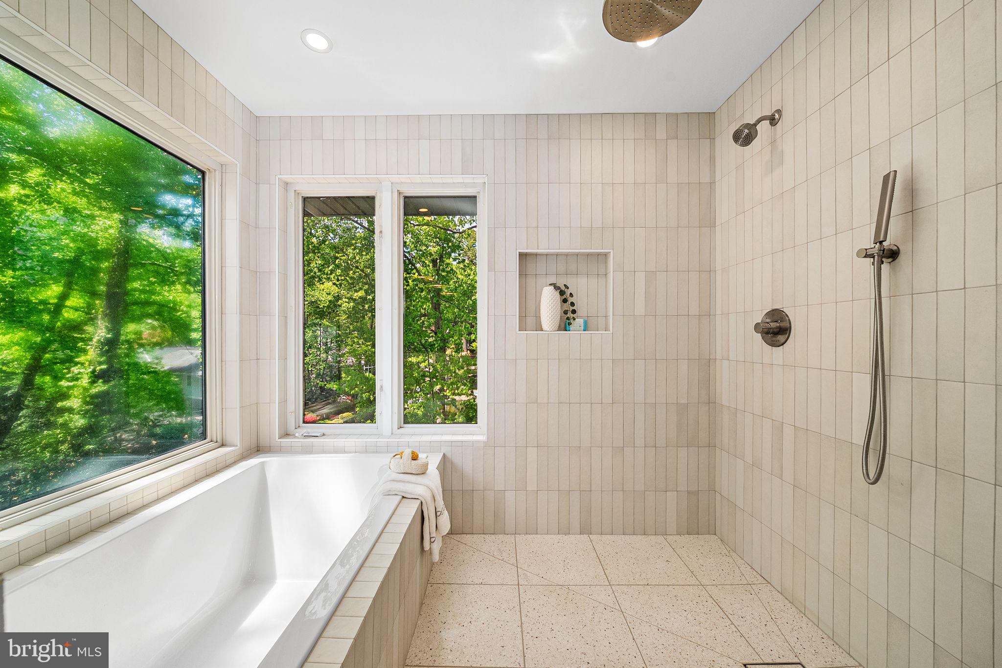 3804 LAKEVIEW TERRACE