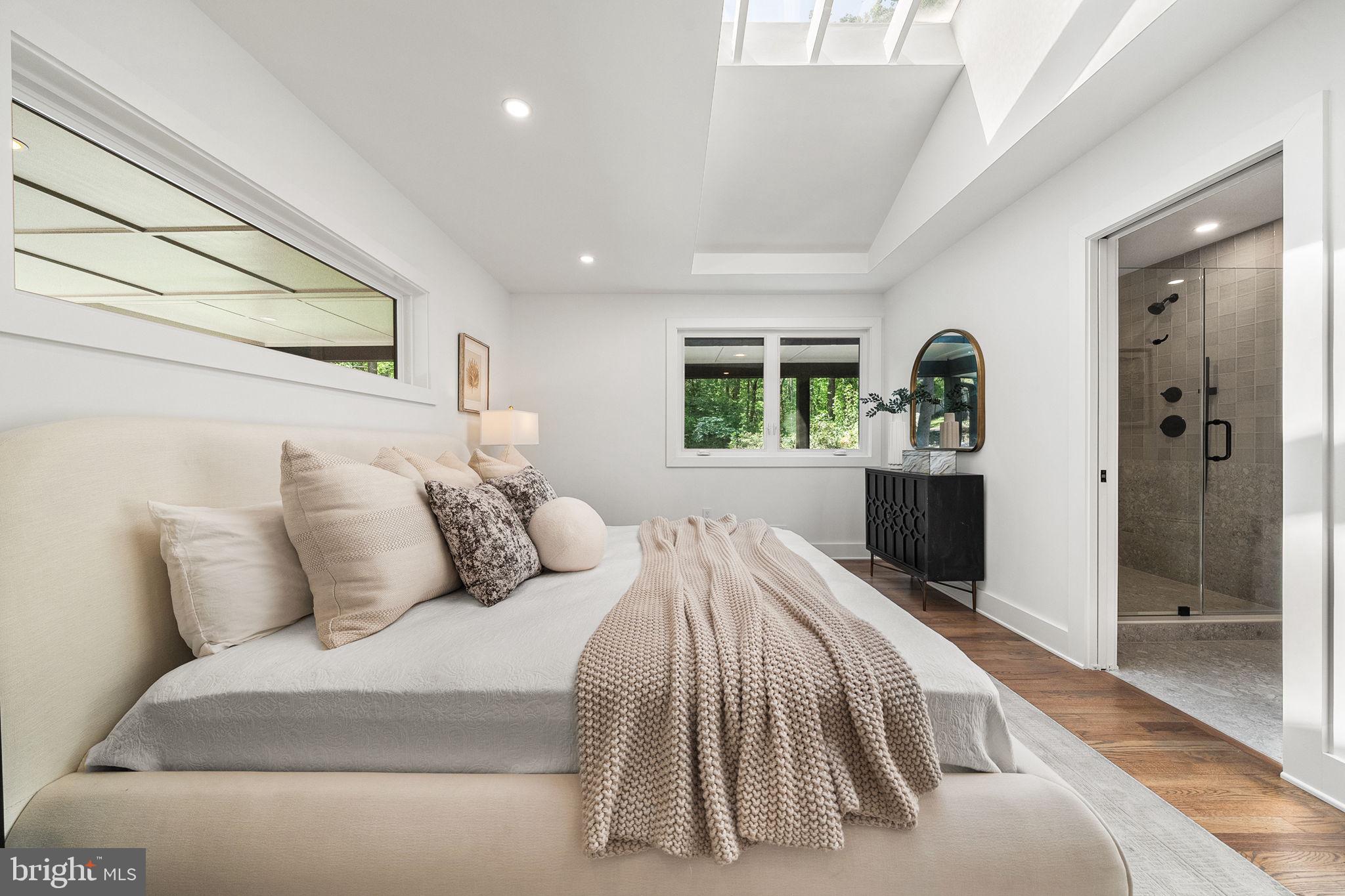 3800 LAKEVIEW TERRACE