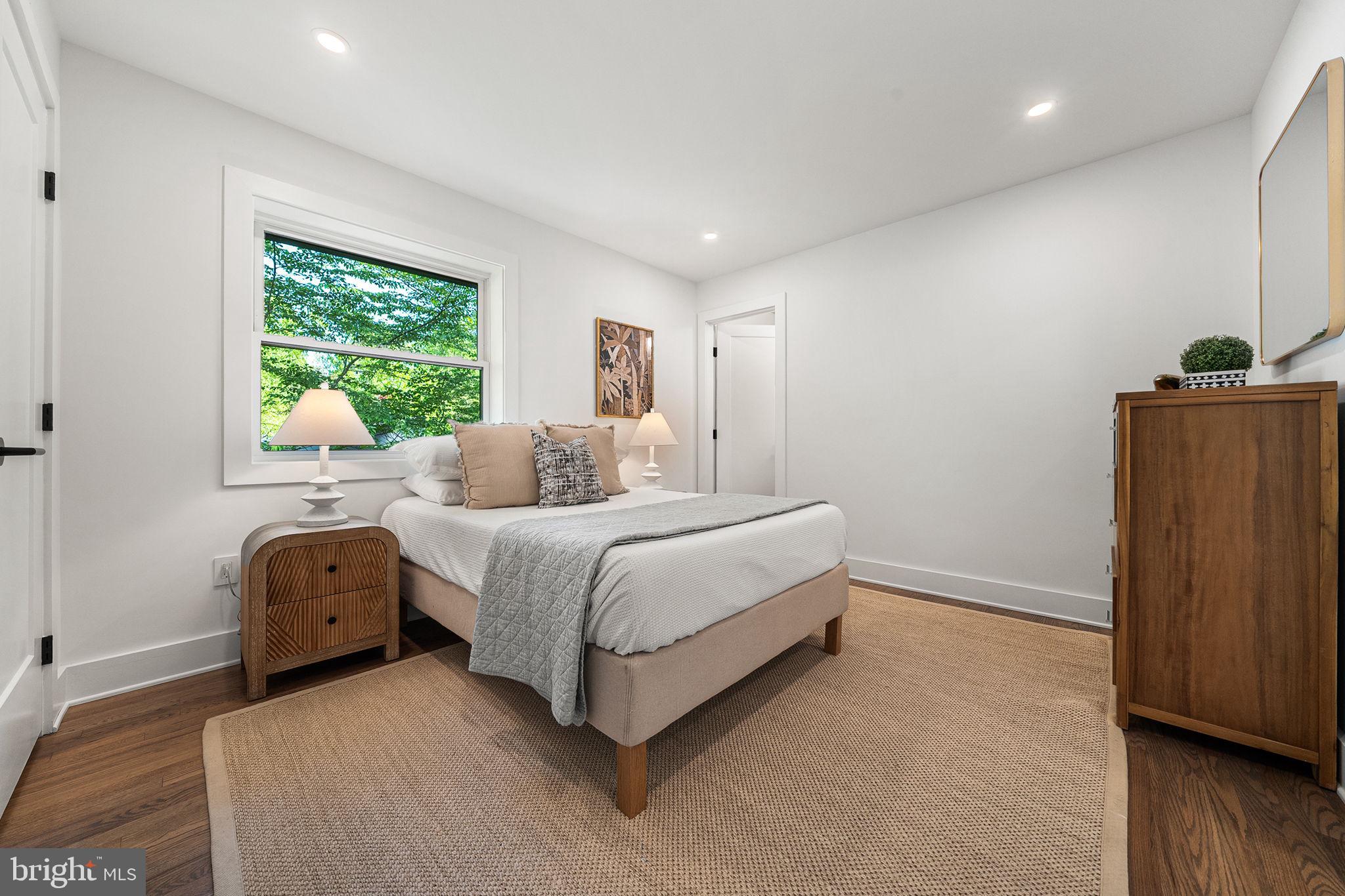 3800 LAKEVIEW TERRACE