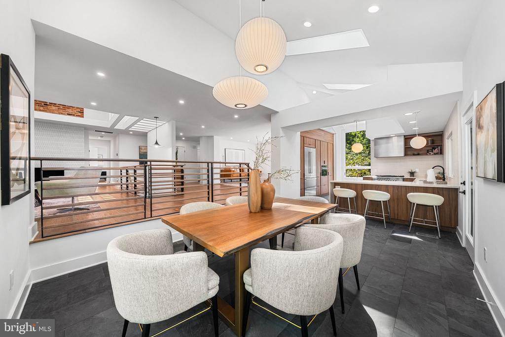 3800 LAKEVIEW TERRACE