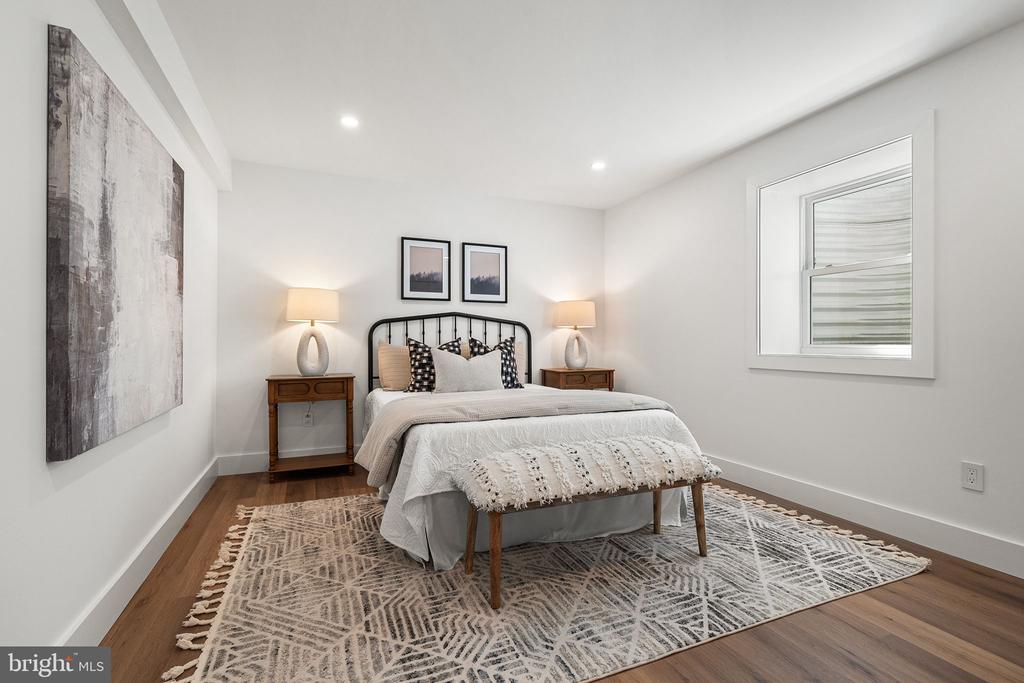 3800 LAKEVIEW TERRACE