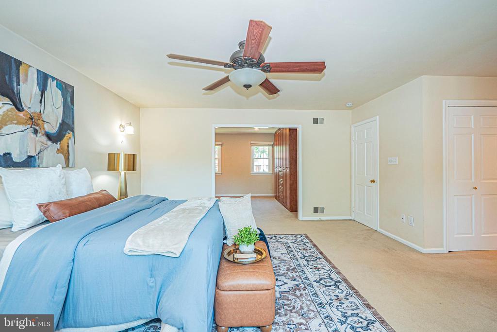 3901 LOCUST LANE