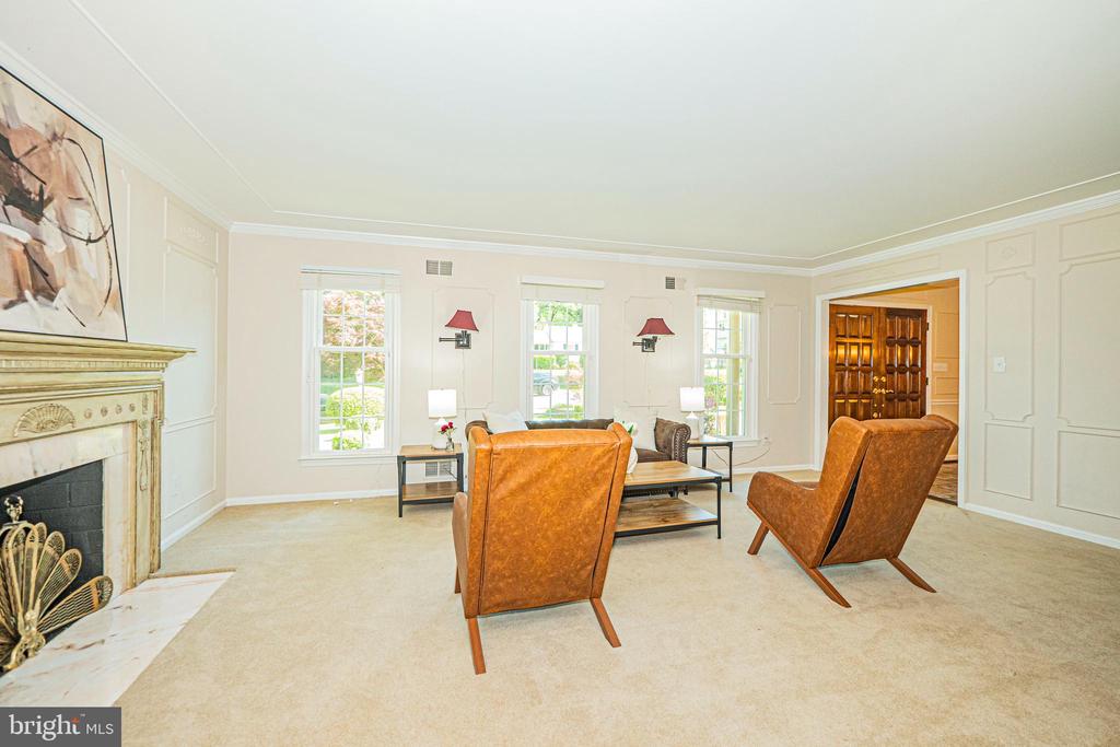 3901 LOCUST LANE