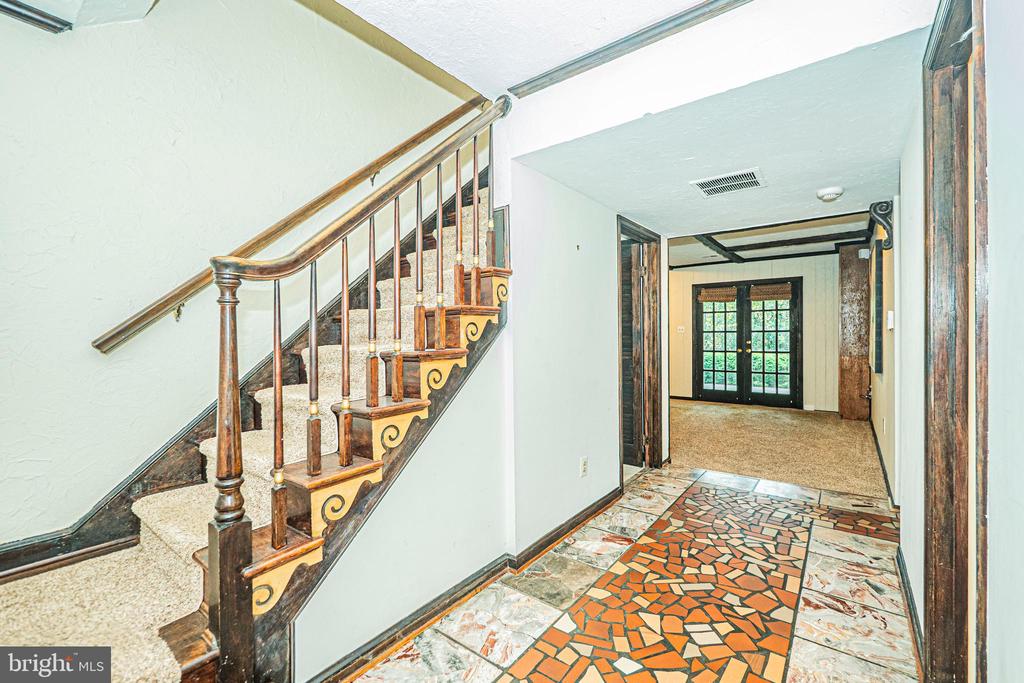 3901 LOCUST LANE