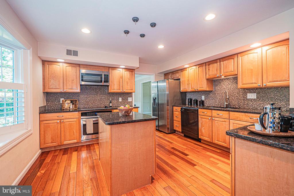 3901 LOCUST LANE