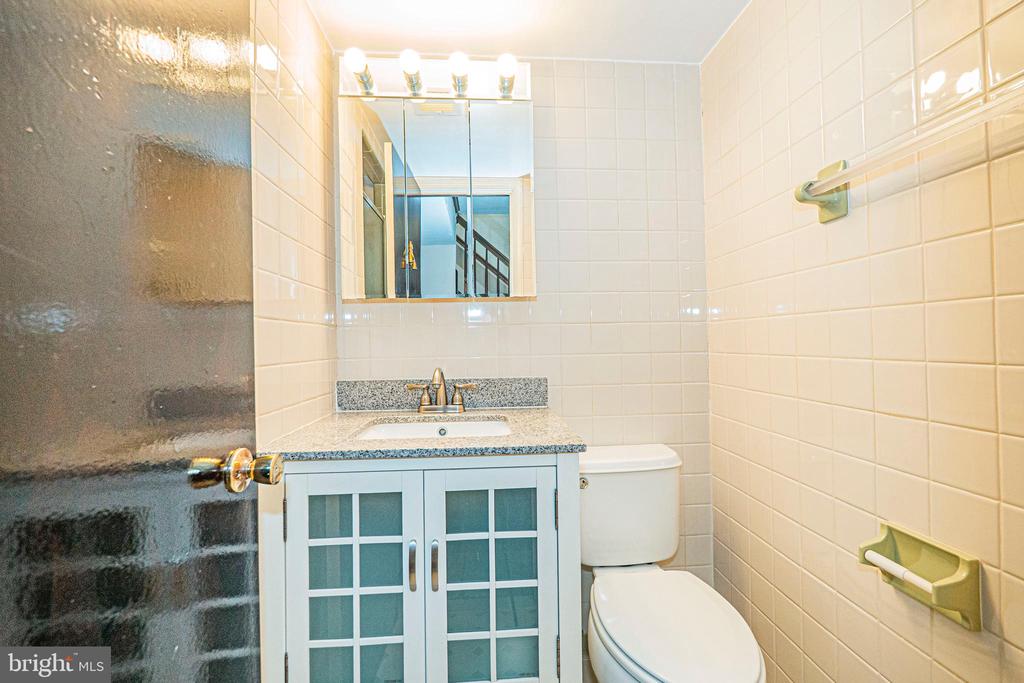 3901 LOCUST LANE