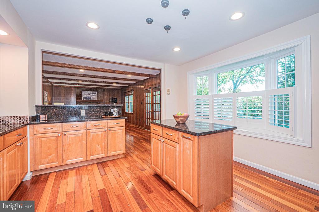 3901 LOCUST LANE