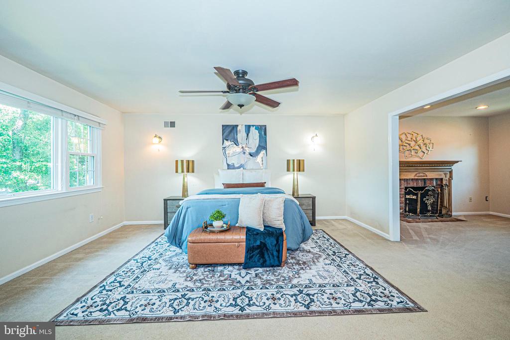 3901 LOCUST LANE