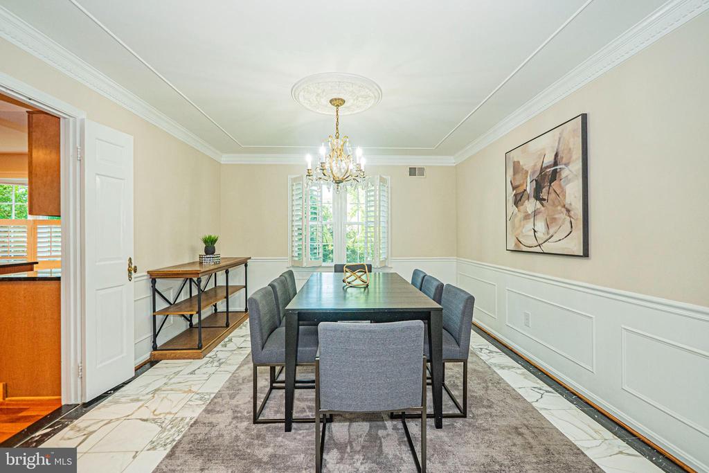 3901 LOCUST LANE
