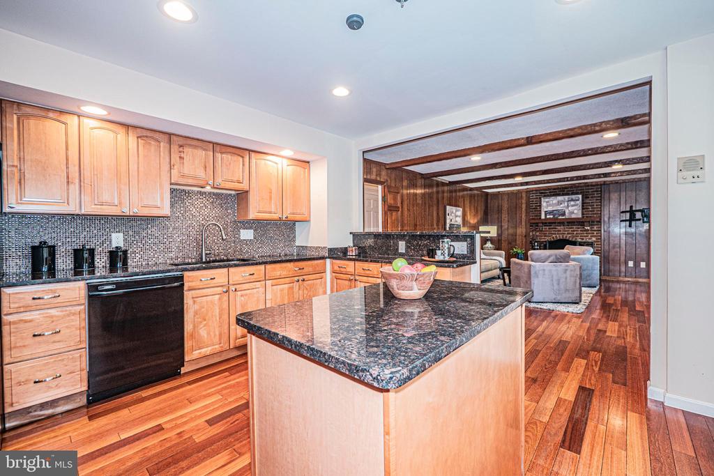 3901 LOCUST LANE