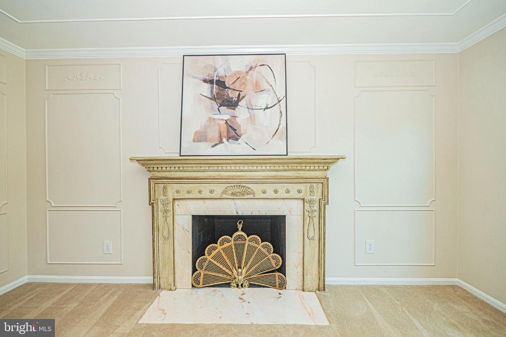 3901 LOCUST LANE