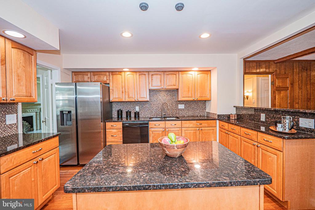 3901 LOCUST LANE