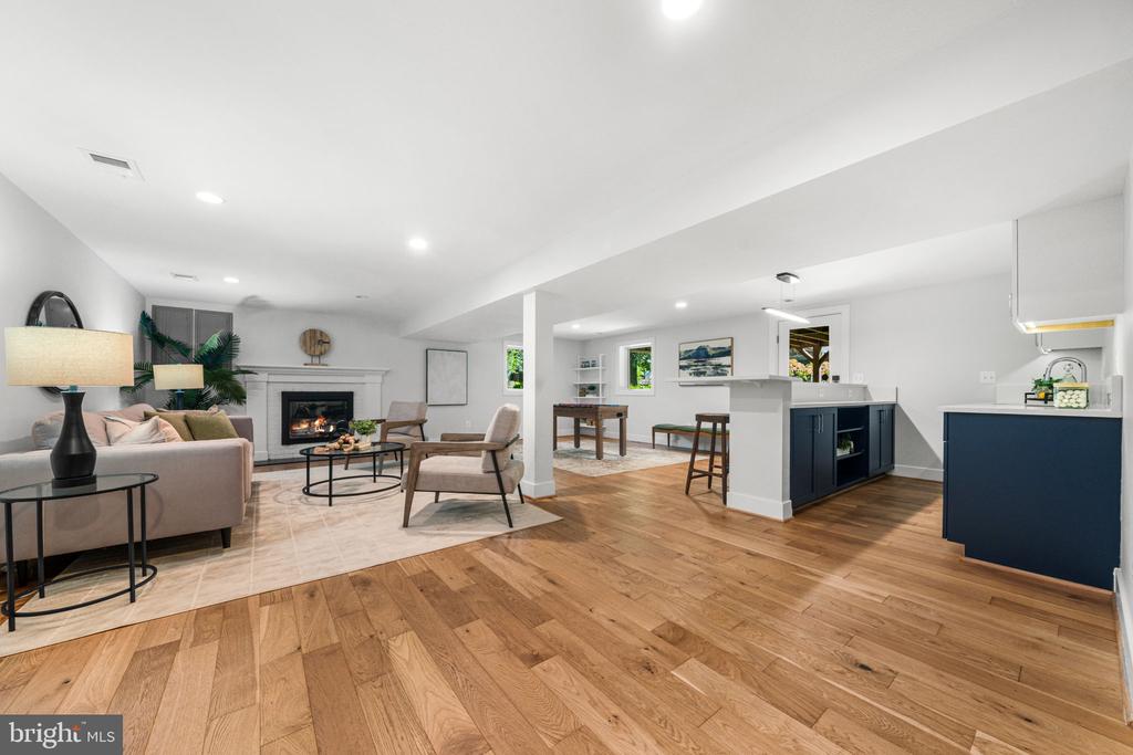 6417 LYRIC LANE