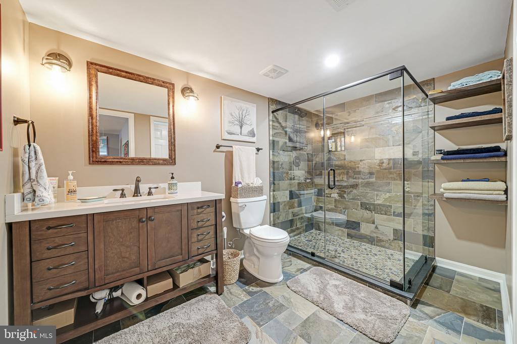 8069 TYSONS OAKS COURT