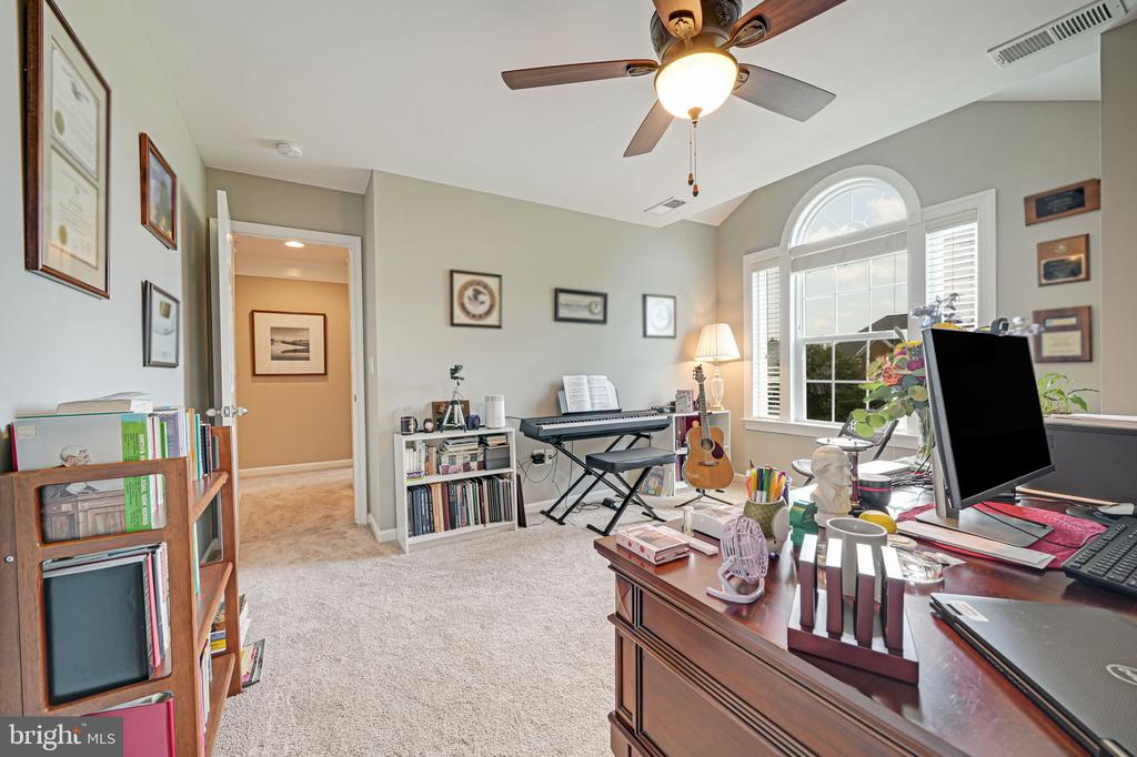 8069 TYSONS OAKS COURT