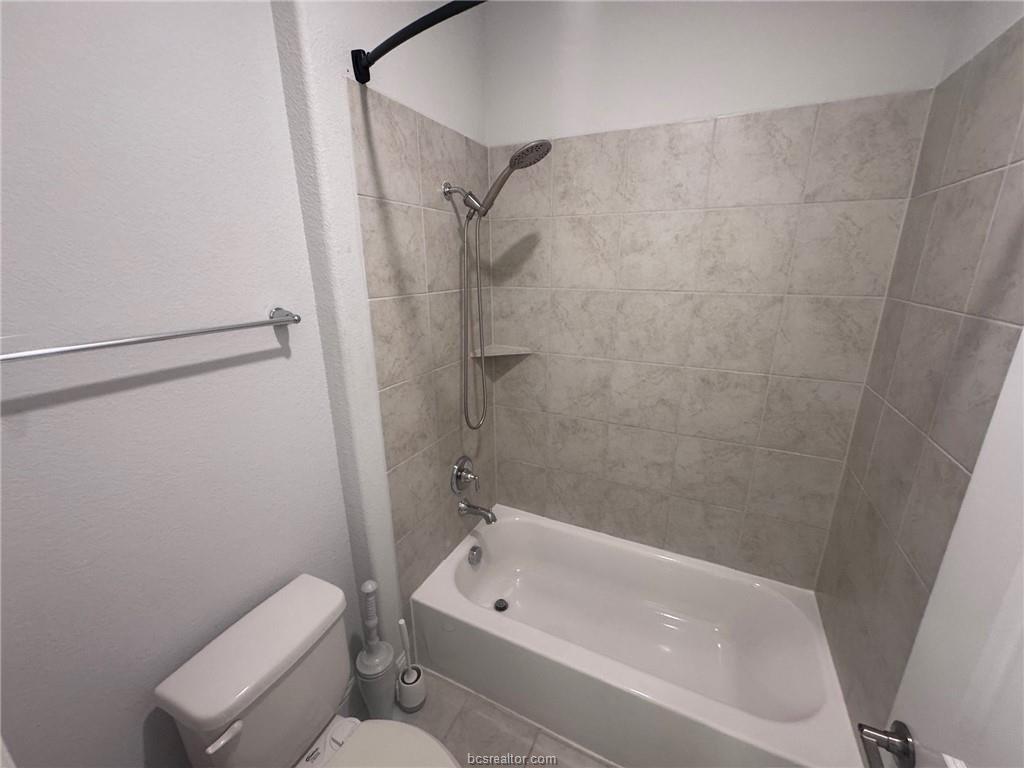 808 Lemmon Lane