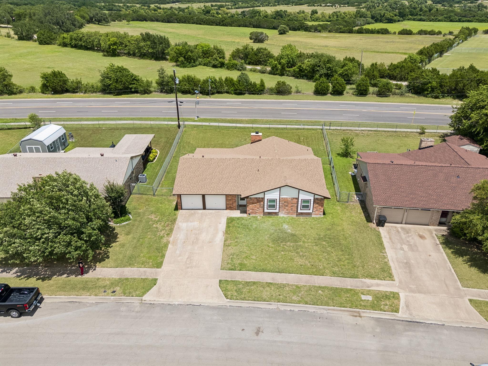 5905 Dan DR